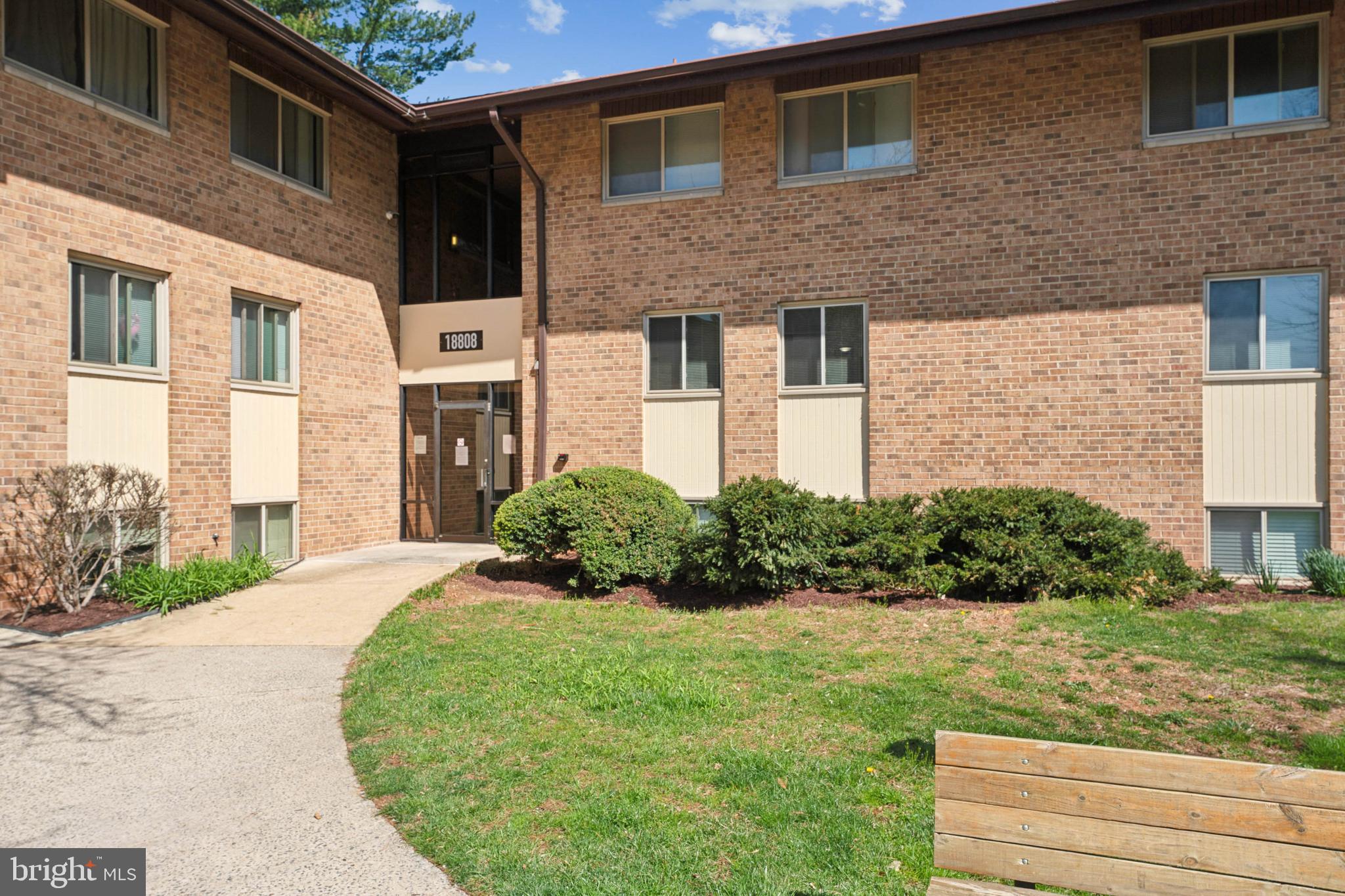 NORMANDIE ON THE LAKE II - Residential Lease