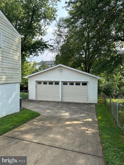 181 CABBEL DRIVE