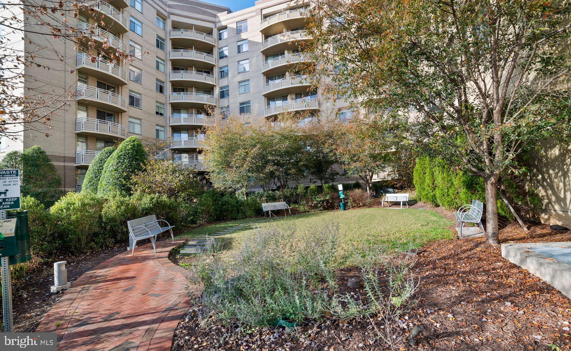 7111 WOODMONT AVENUE 514