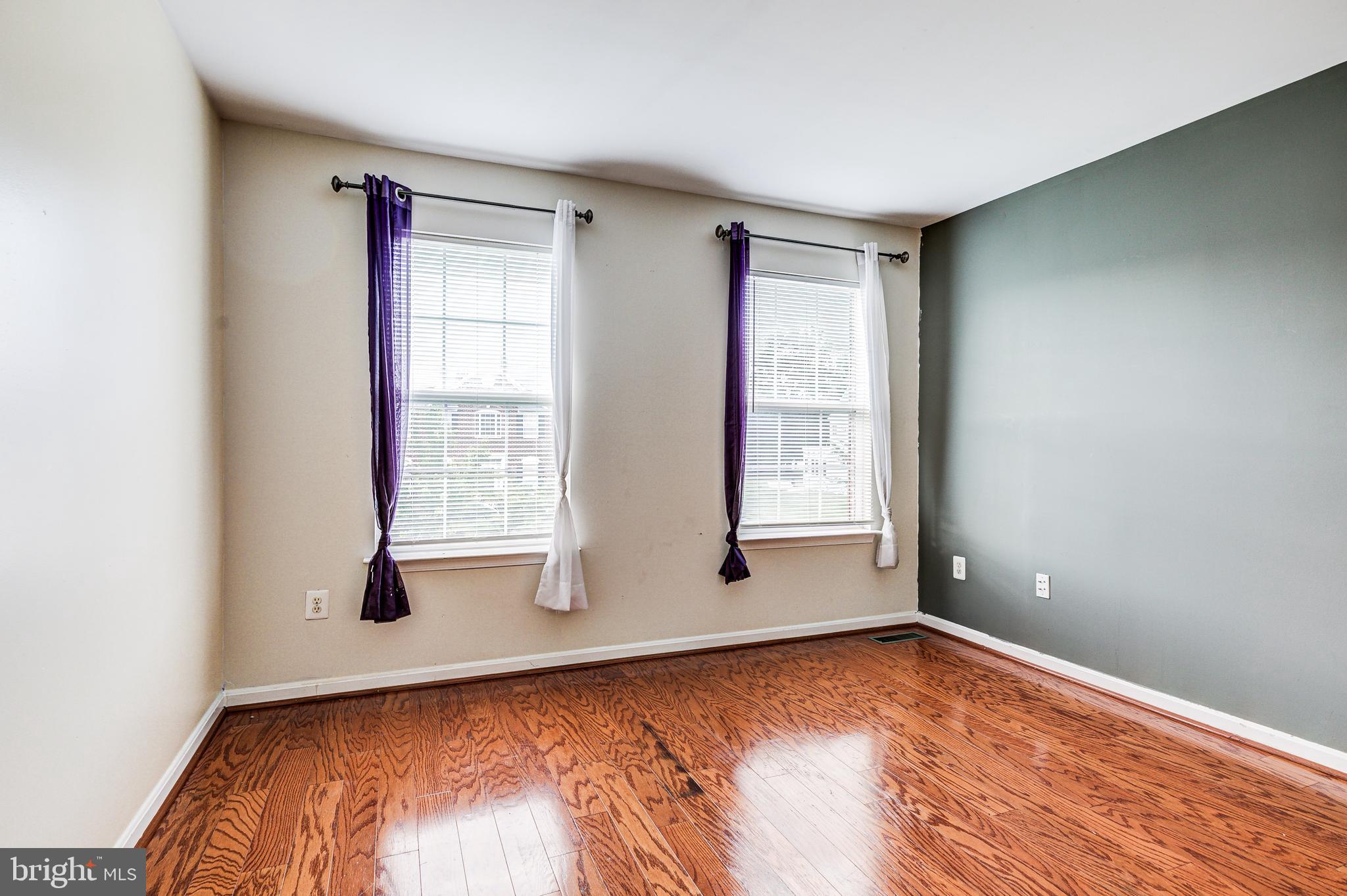 EAST HAMPTON - Residential Lease