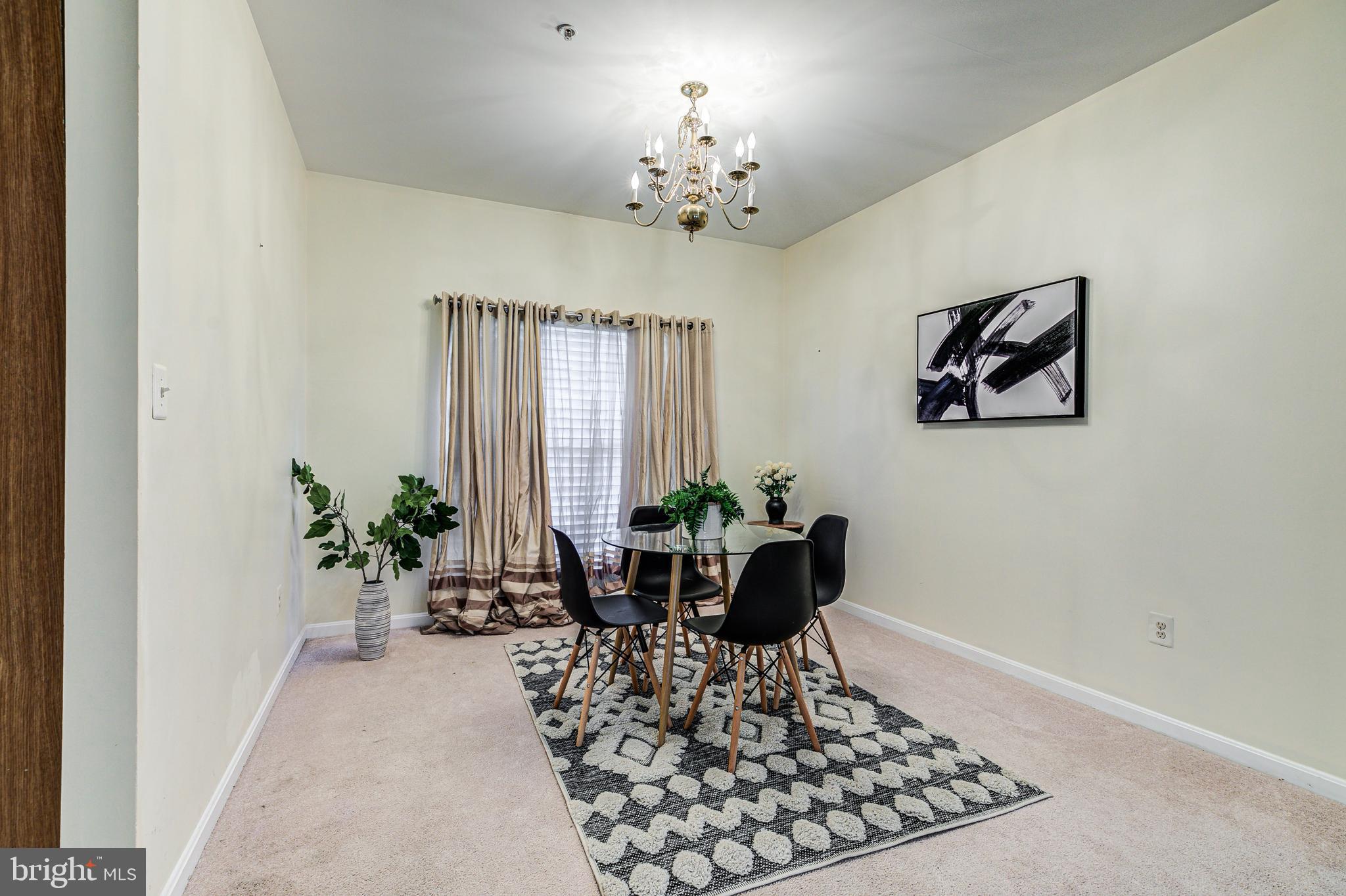 EAST HAMPTON - Residential Lease