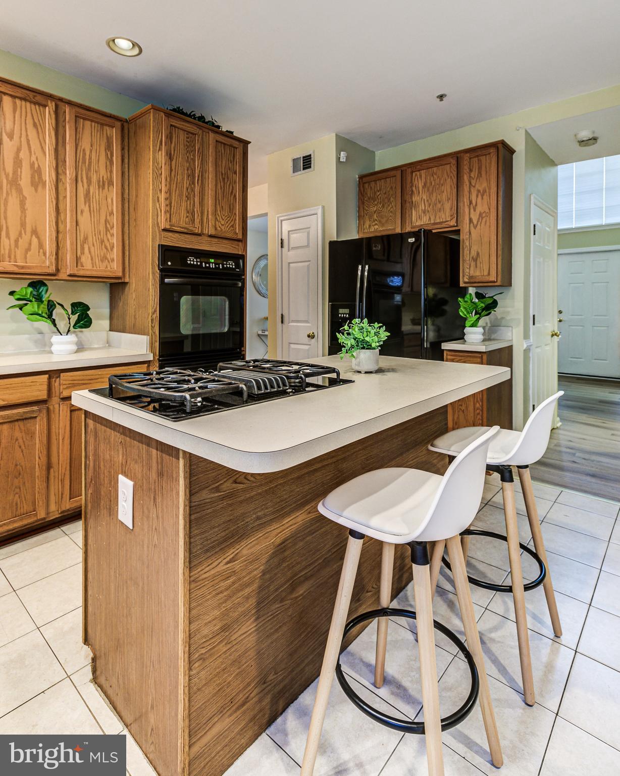 EAST HAMPTON - Residential Lease