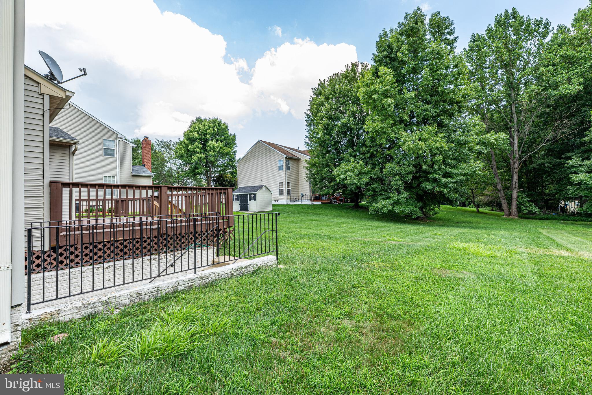 EAST HAMPTON - Residential Lease