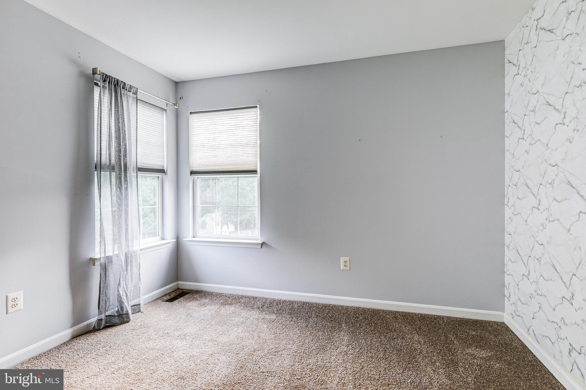 EAST HAMPTON - Residential Lease