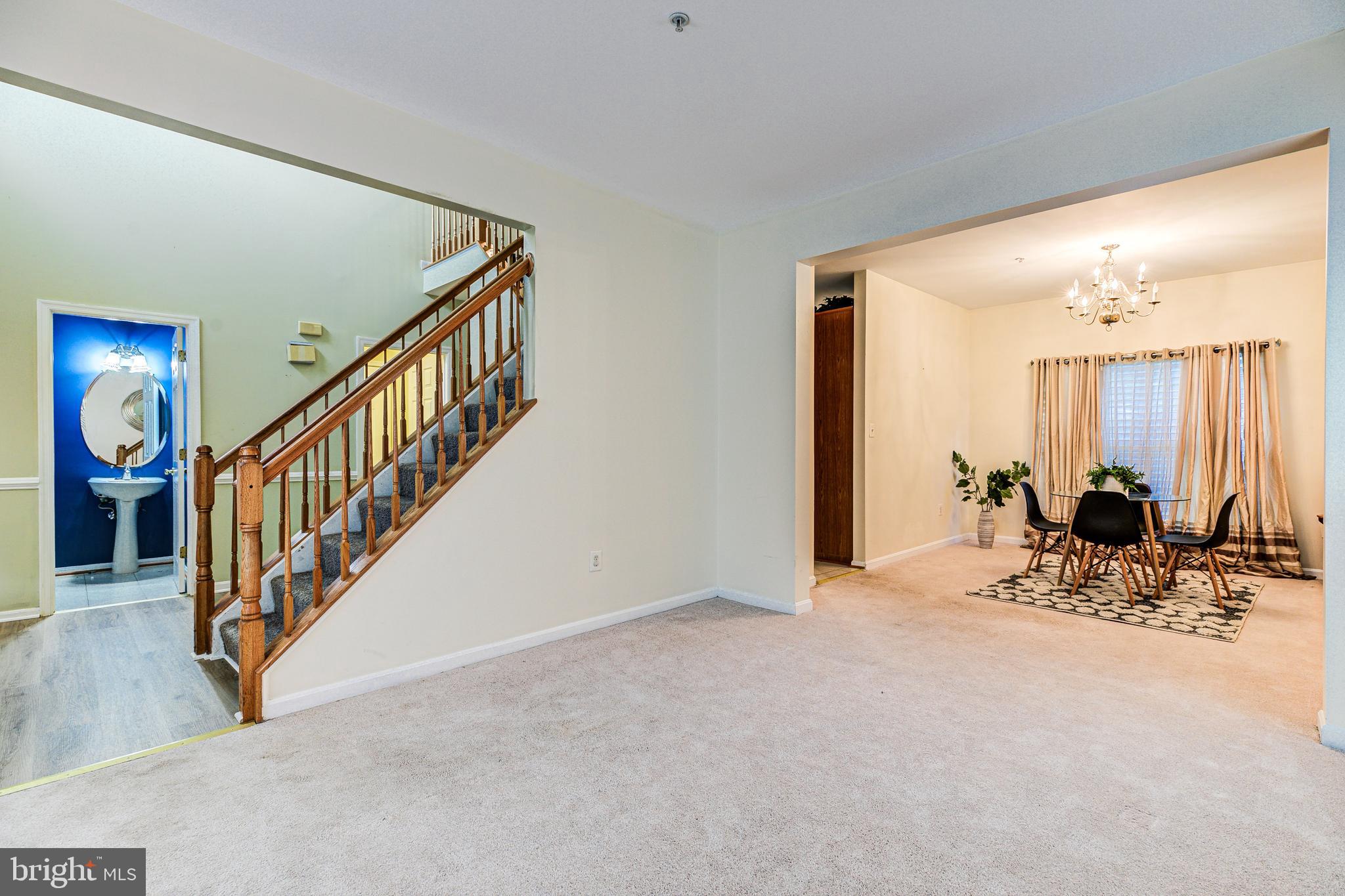 EAST HAMPTON - Residential Lease