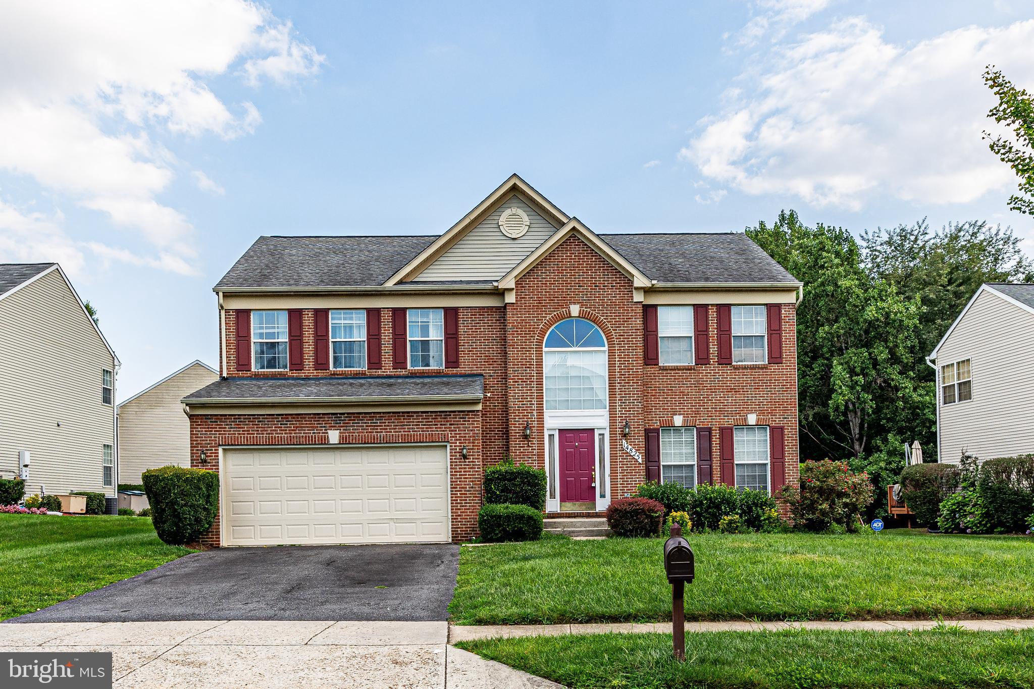 EAST HAMPTON - Residential Lease