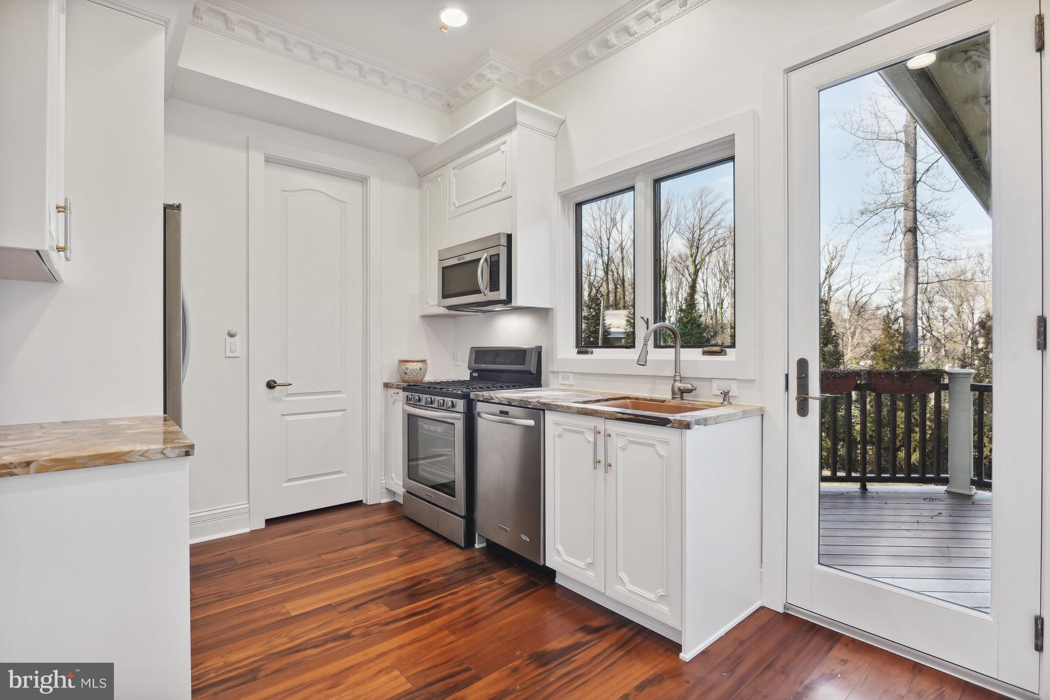 ELMWOOD ESTATES - Residential