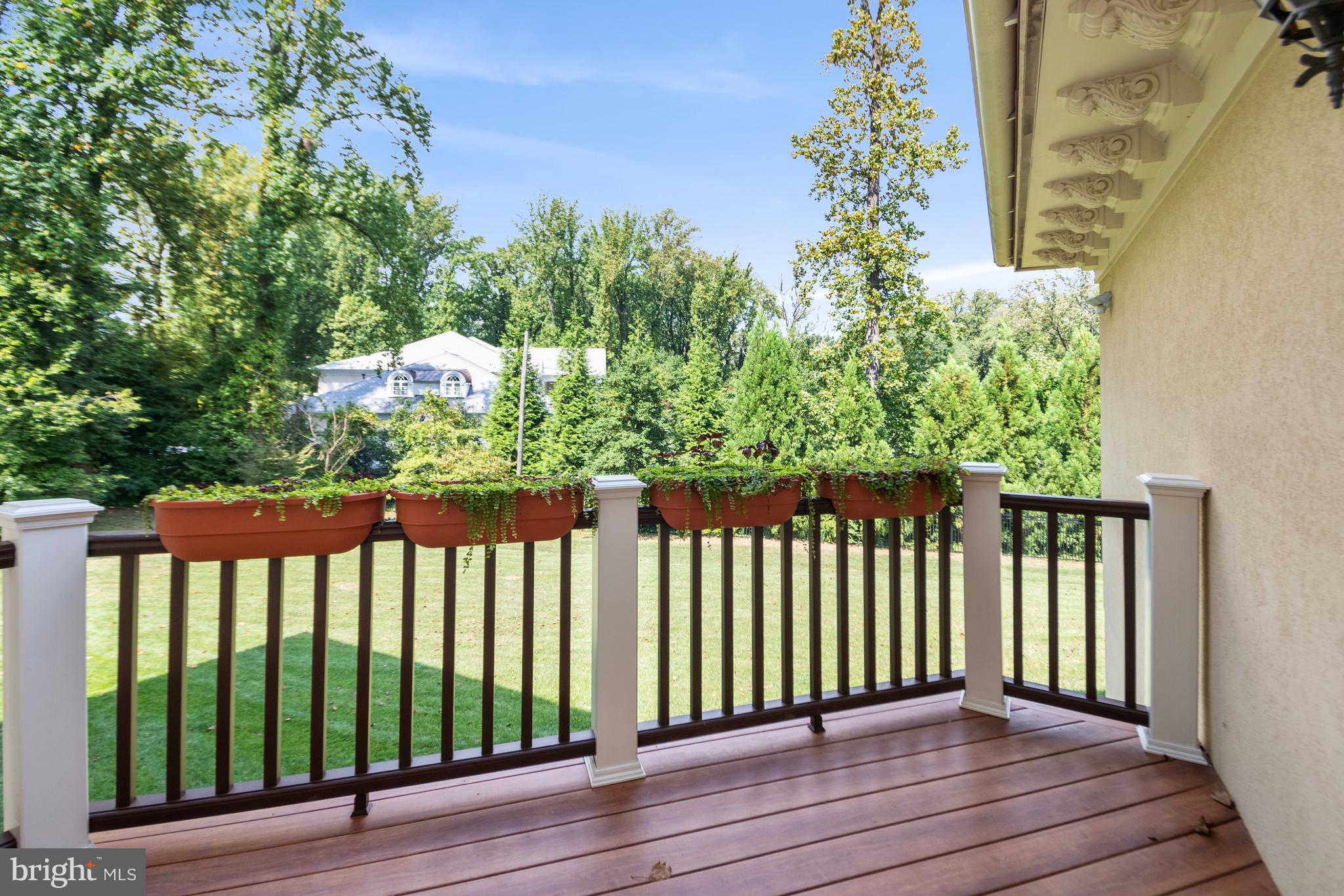 ELMWOOD ESTATES - Residential