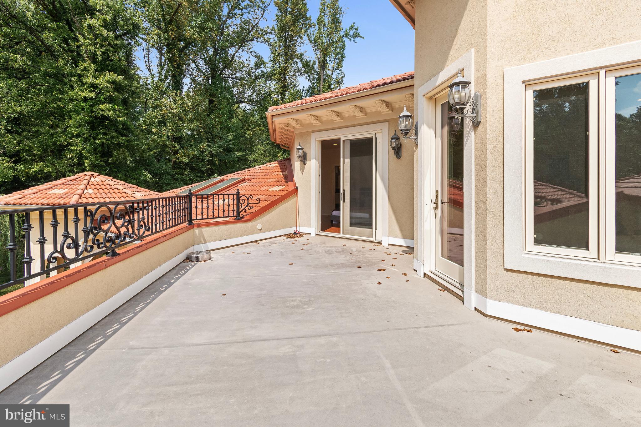 ELMWOOD ESTATES - Residential