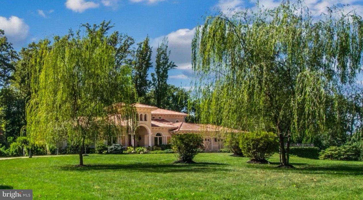 ELMWOOD ESTATES - Residential