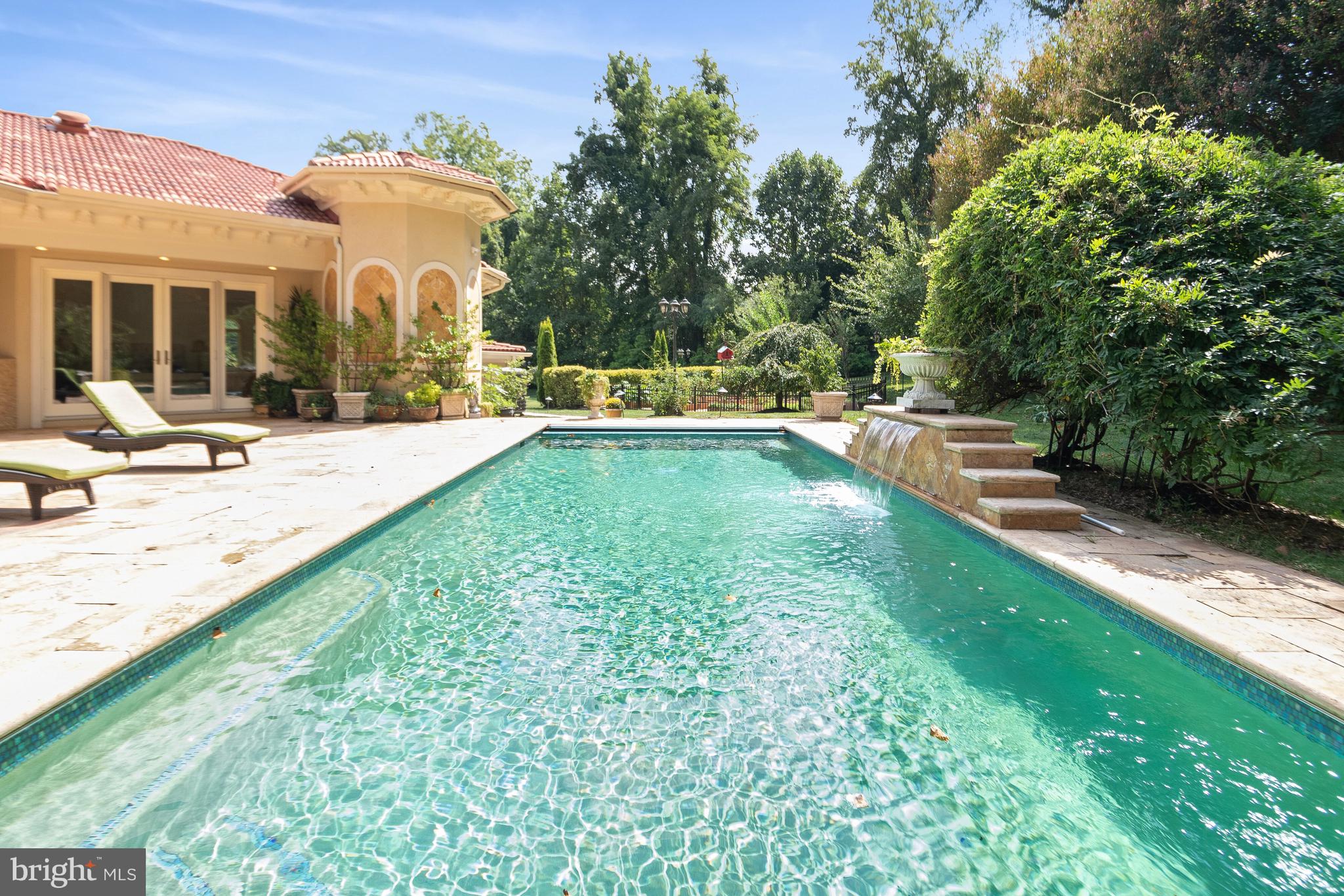 ELMWOOD ESTATES - Residential