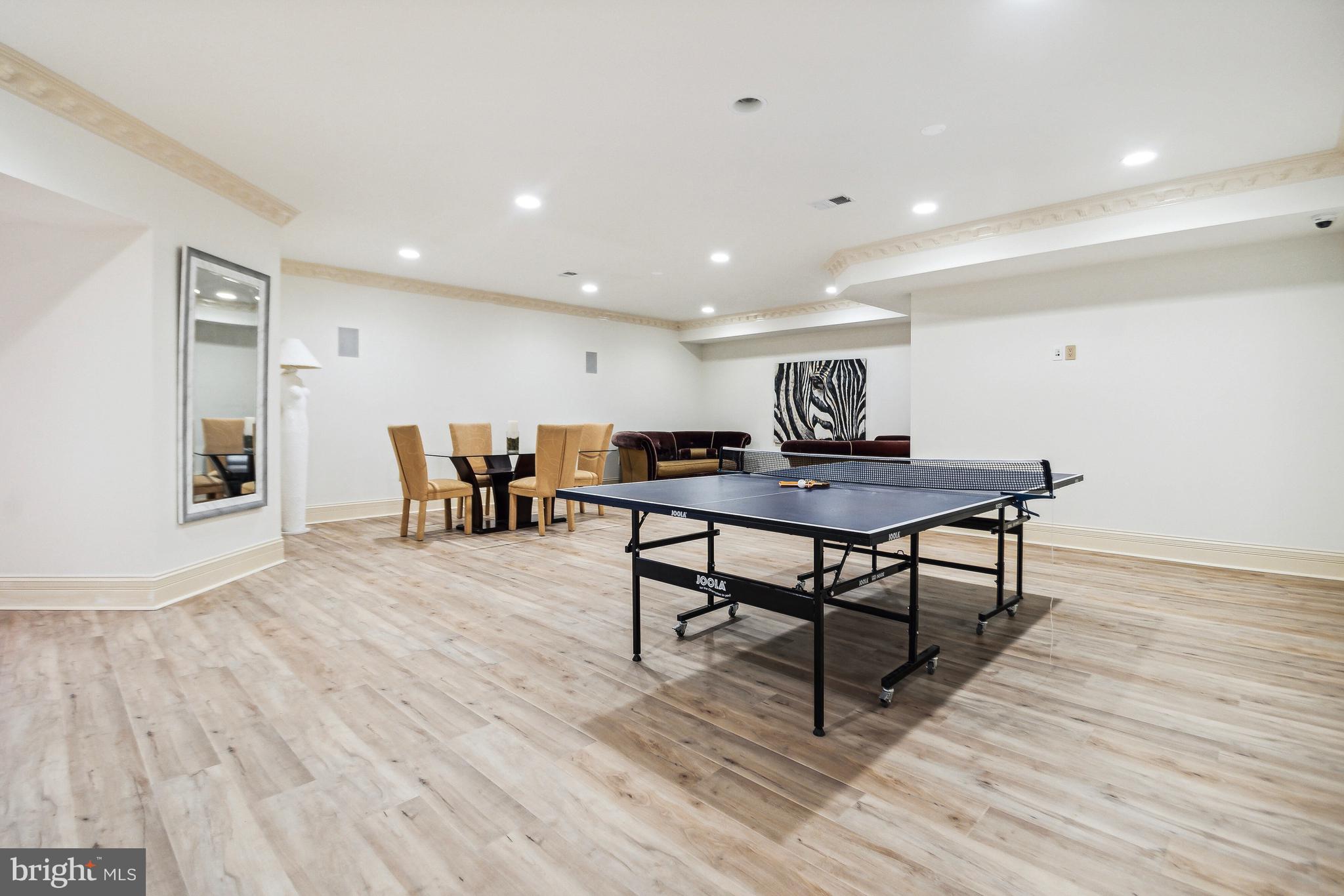 ELMWOOD ESTATES - Residential