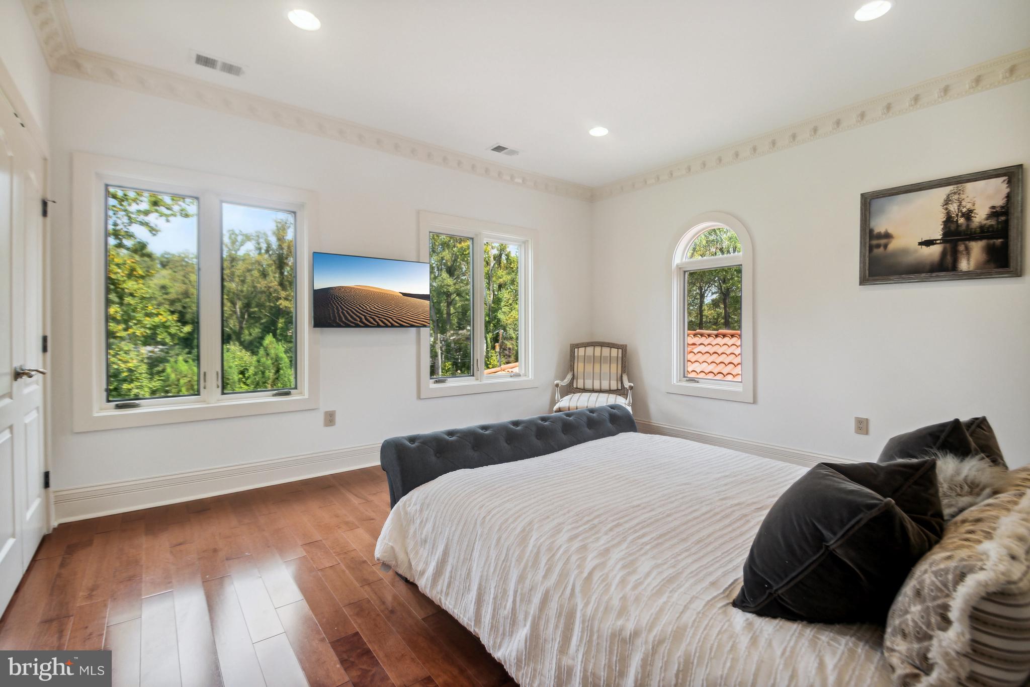 ELMWOOD ESTATES - Residential