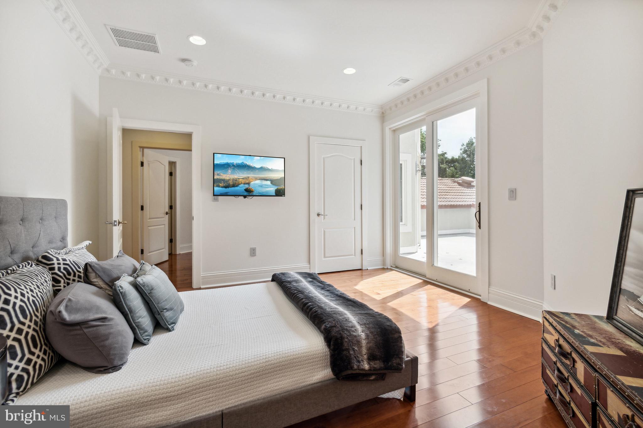 ELMWOOD ESTATES - Residential