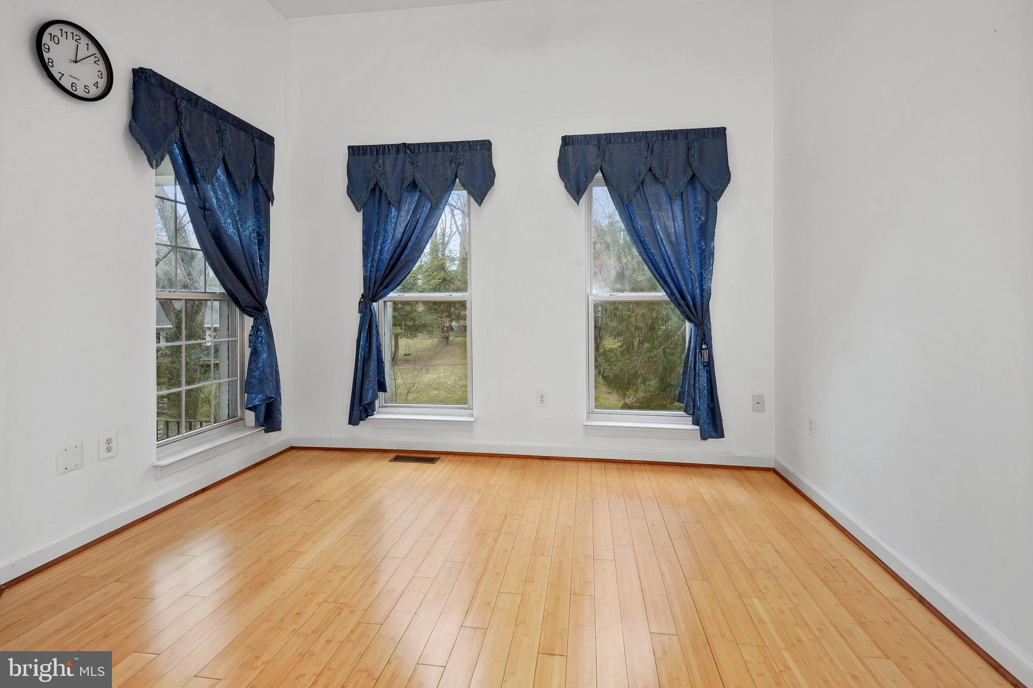 NUTLEY LEE HIGHWAY - Residential Lease