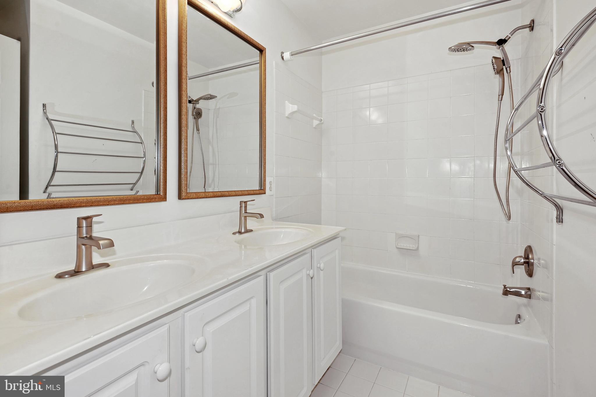 NUTLEY LEE HIGHWAY - Residential Lease