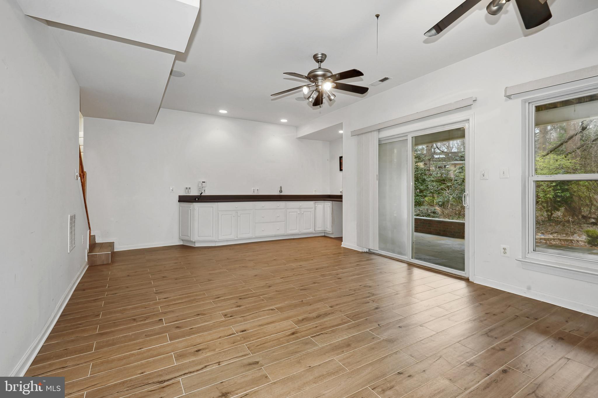 NUTLEY LEE HIGHWAY - Residential Lease