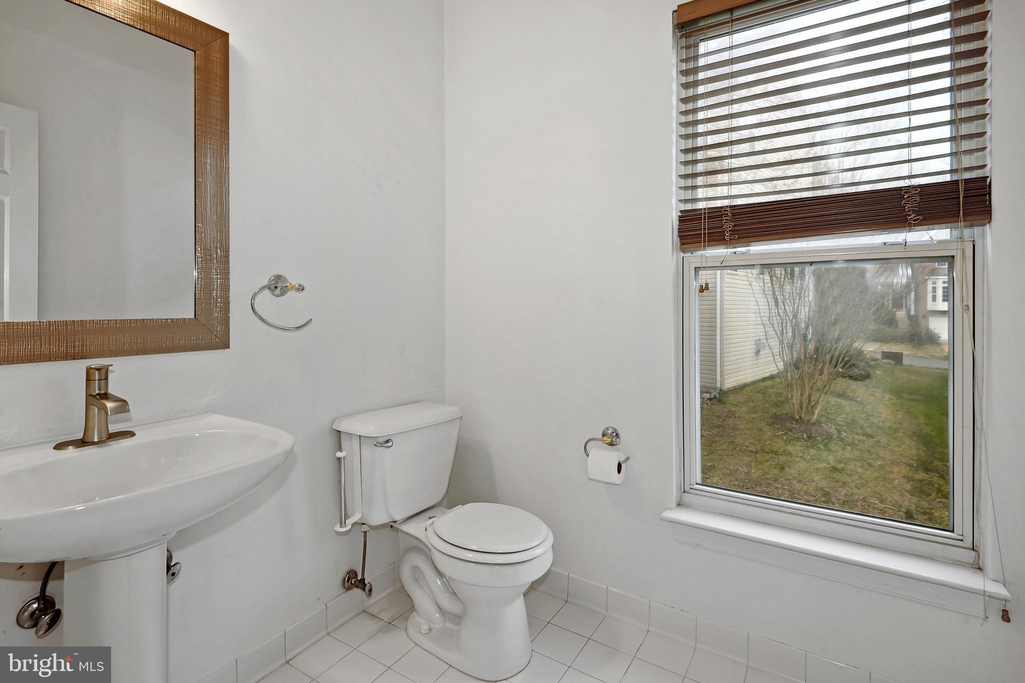 NUTLEY LEE HIGHWAY - Residential Lease