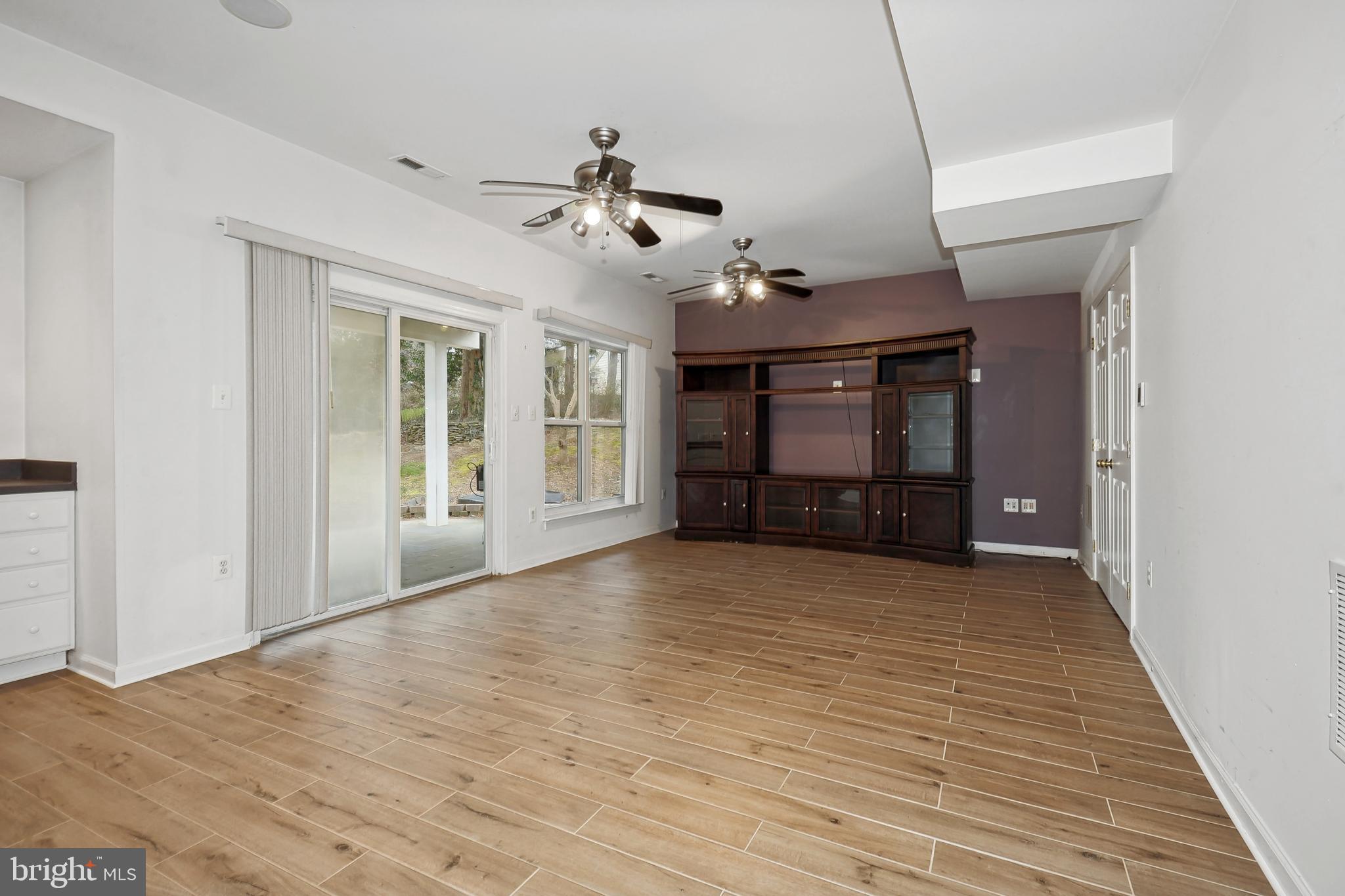 NUTLEY LEE HIGHWAY - Residential Lease