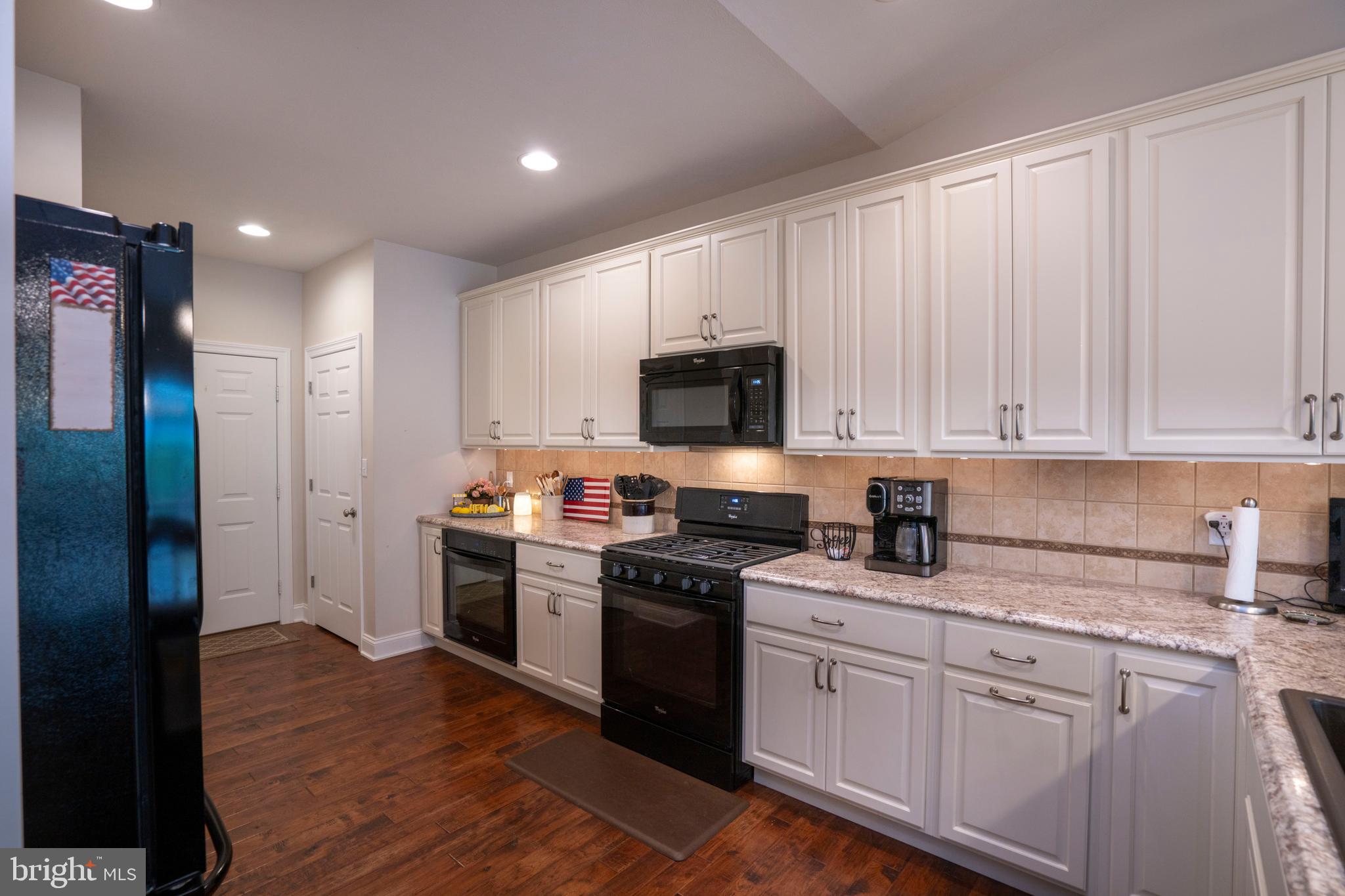 ROSEWOOD COVE - Residential