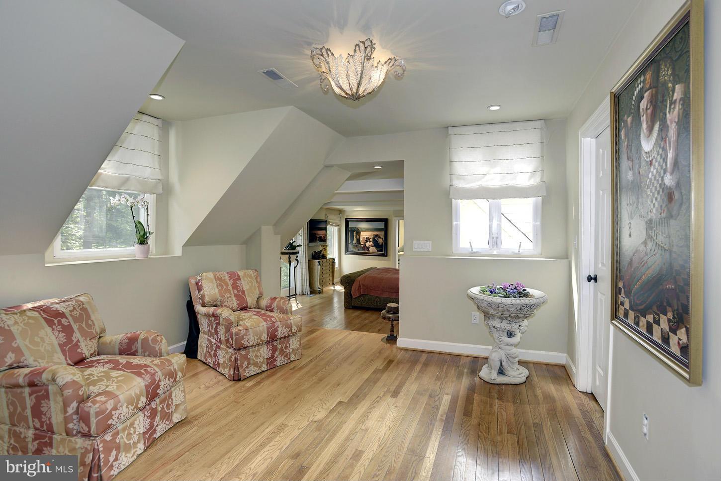 GARRETT PARK - Residential