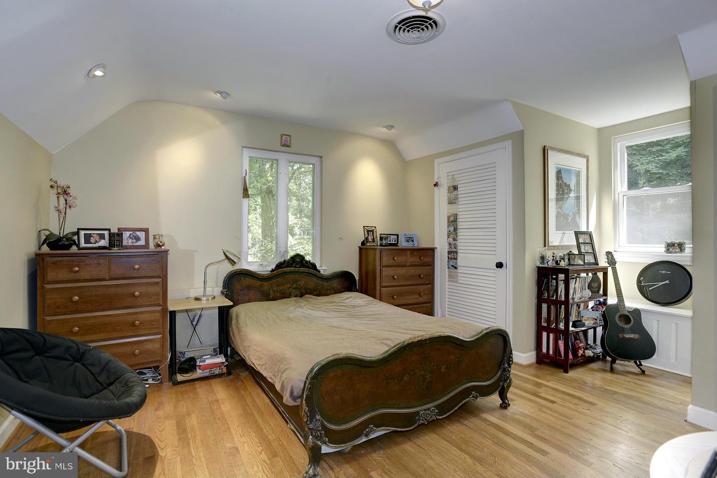 GARRETT PARK - Residential