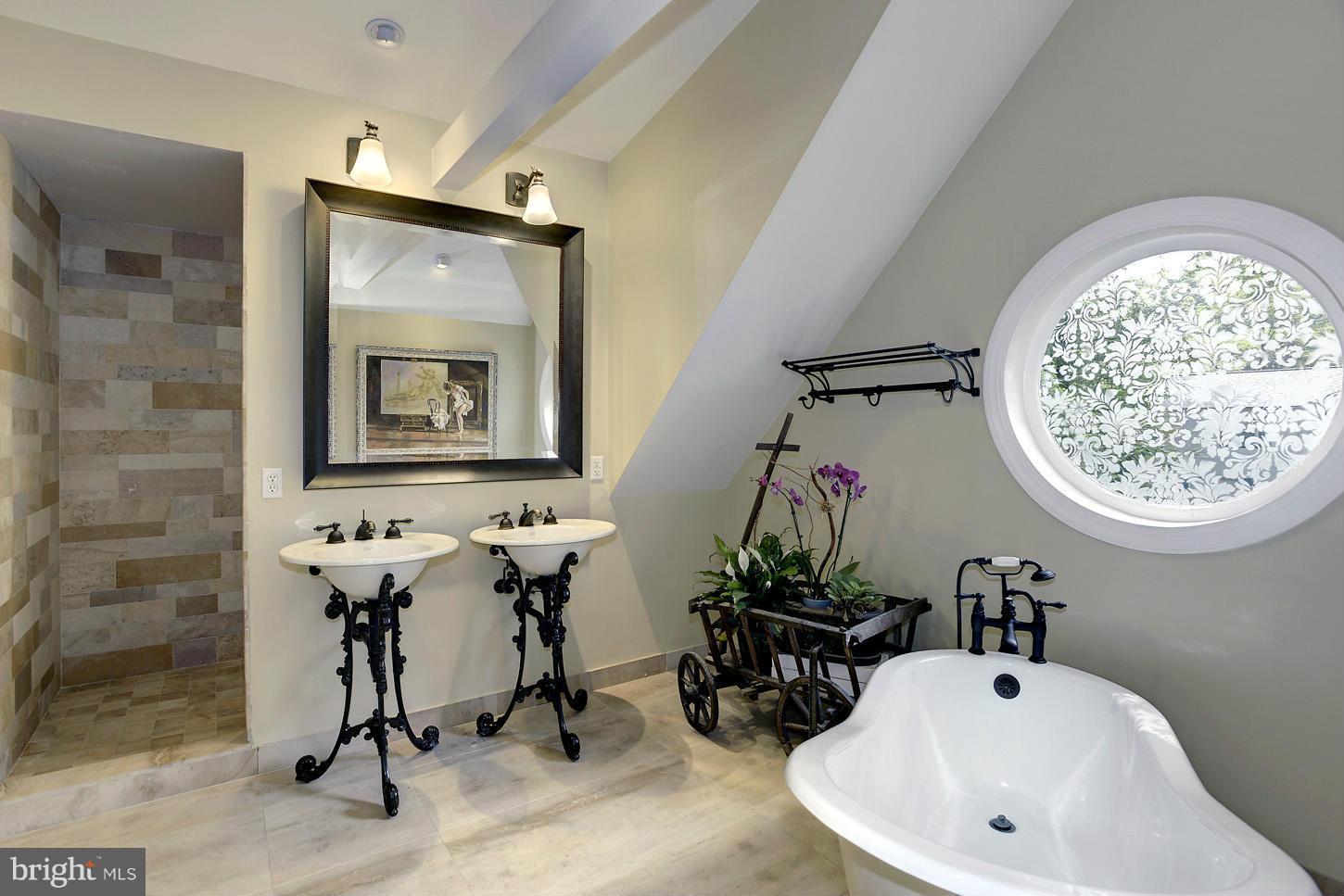 GARRETT PARK - Residential