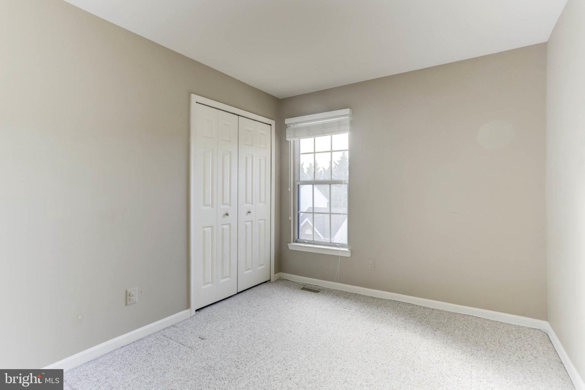 WARREN MANOR - Residential