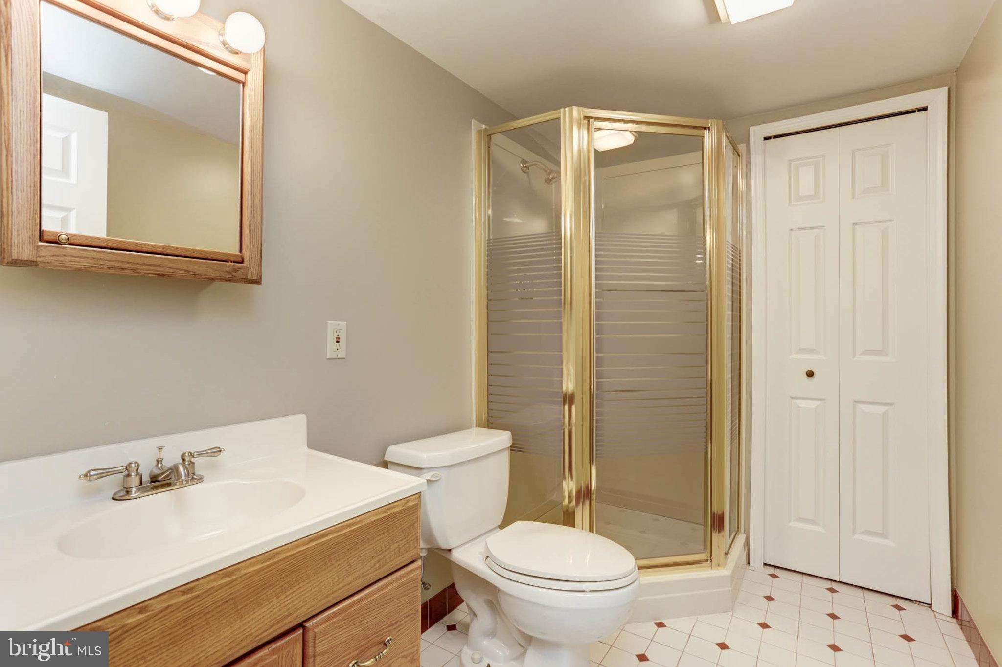 WARREN MANOR - Residential