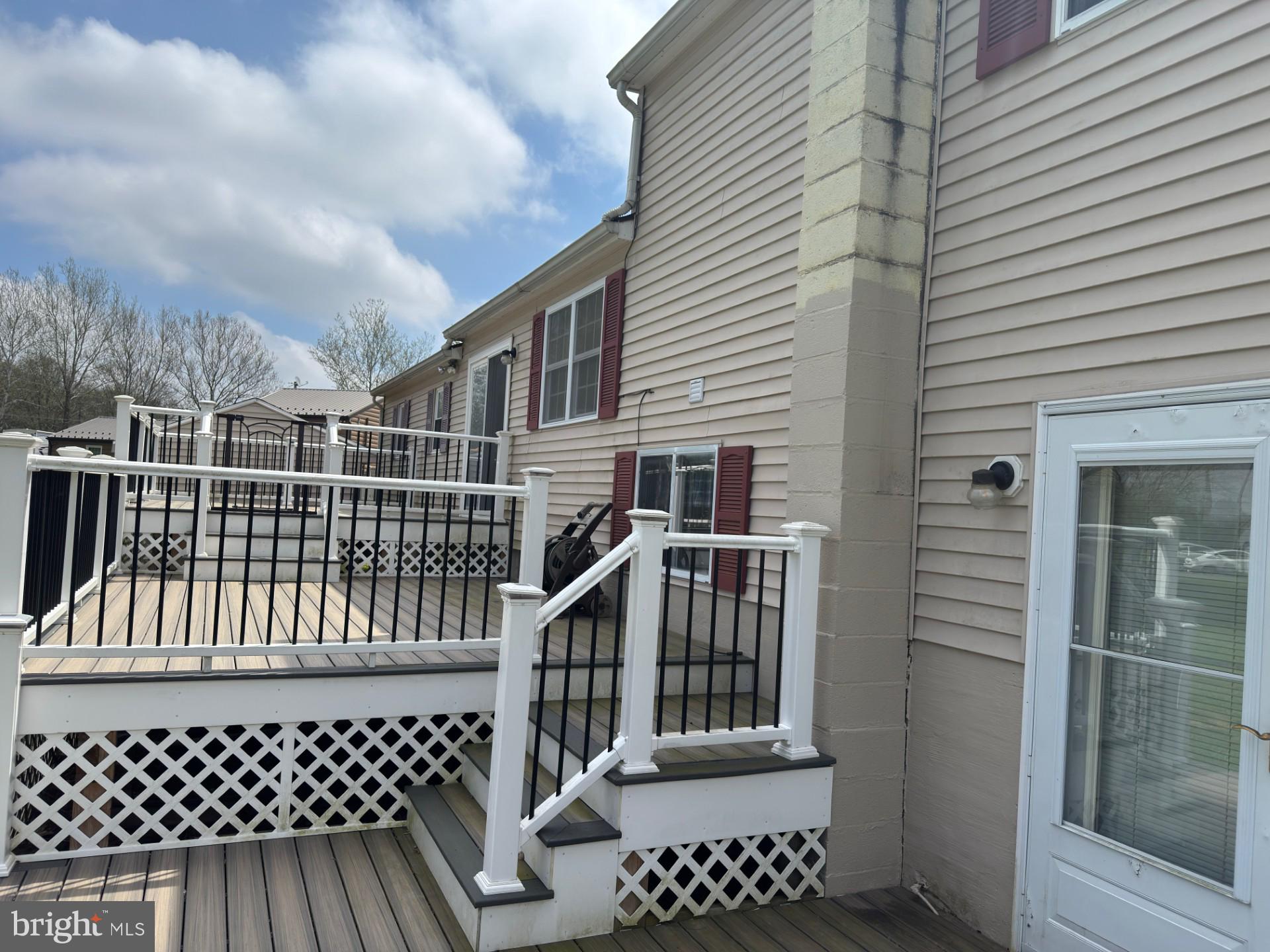 HEMPFIELD AREA - Residential