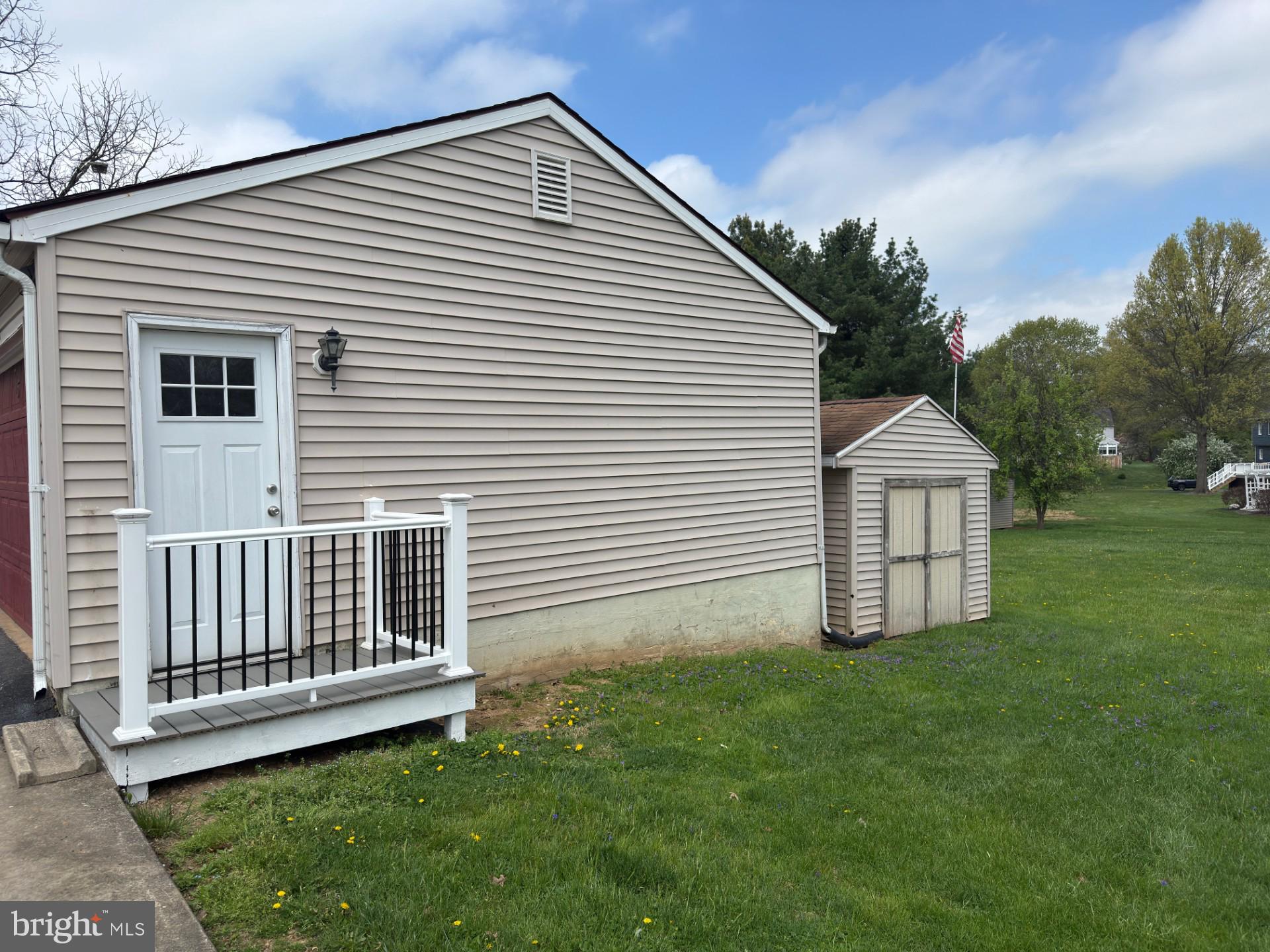 HEMPFIELD AREA - Residential