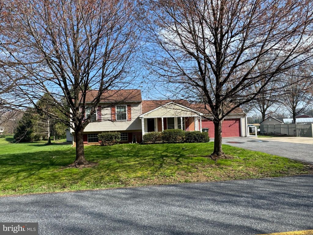 Photo of 715 Hempfield Hill Rd, COLUMBIA, PA 17512 (MLS # PALA2085890)