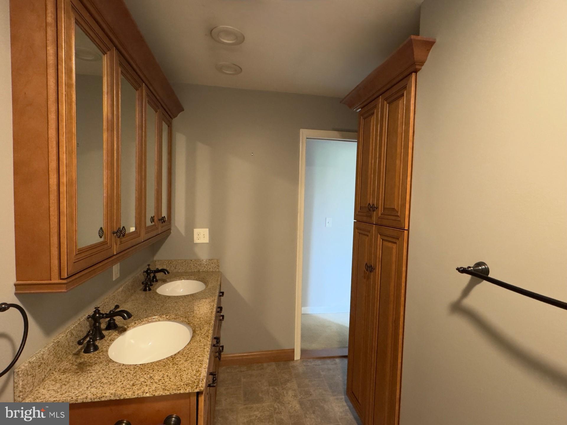 HEMPFIELD AREA - Residential