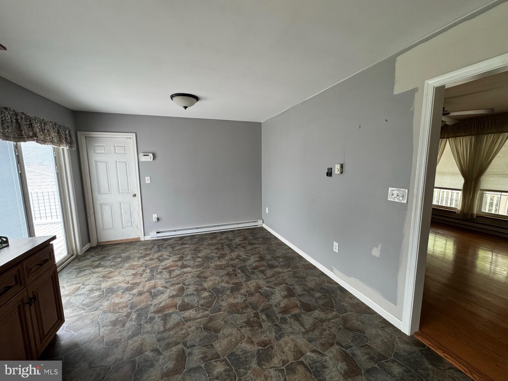 HEMPFIELD AREA - Residential