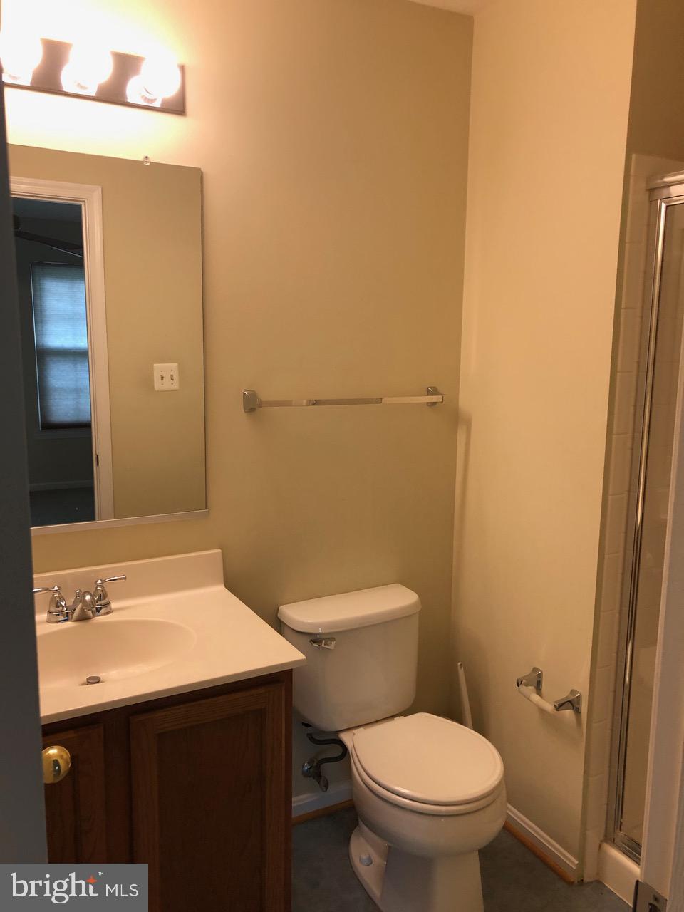 MCNAIR FARMS LANDBAY 11 - Residential Lease