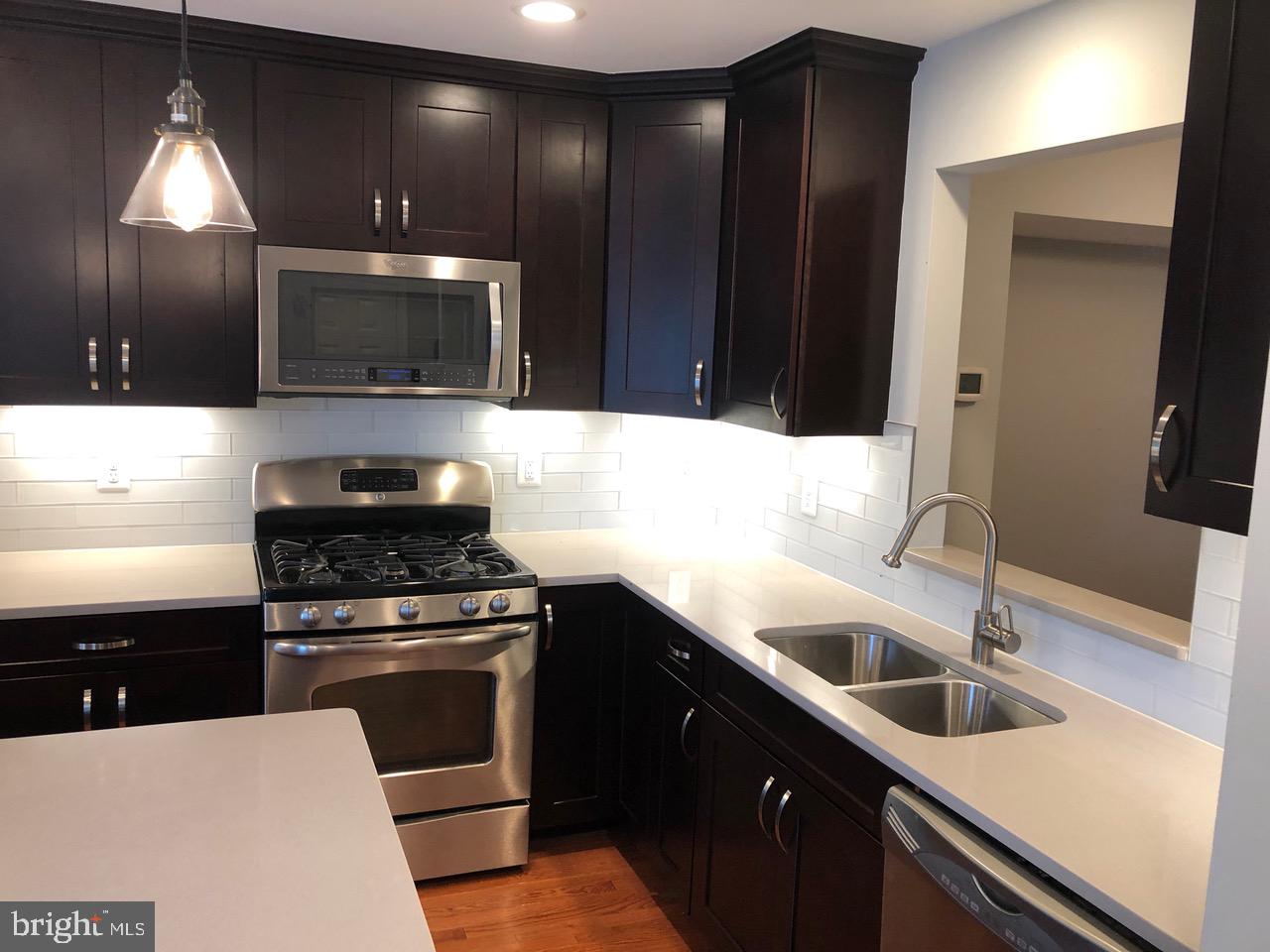 MCNAIR FARMS LANDBAY 11 - Residential Lease