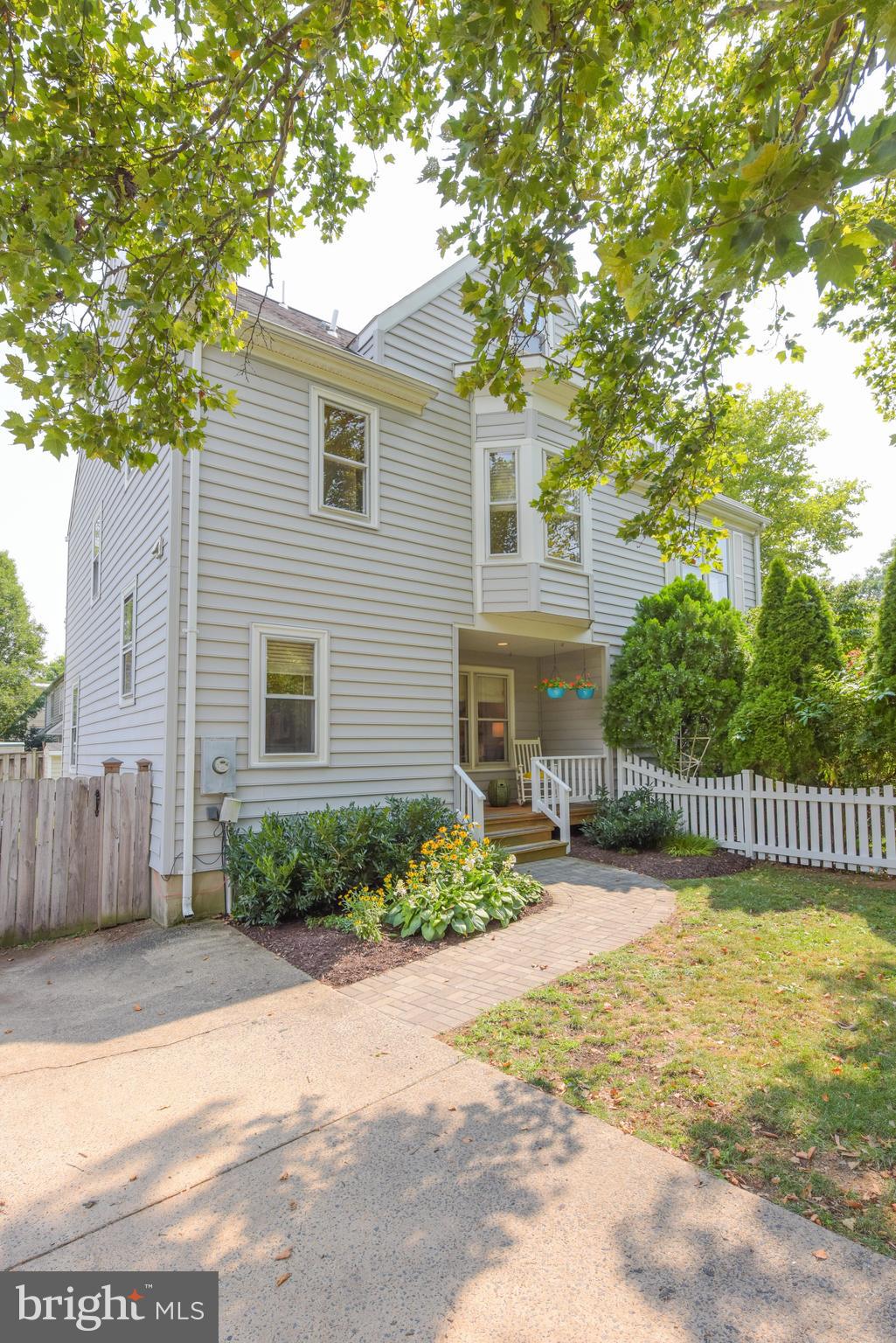 DEL RAY - Residential