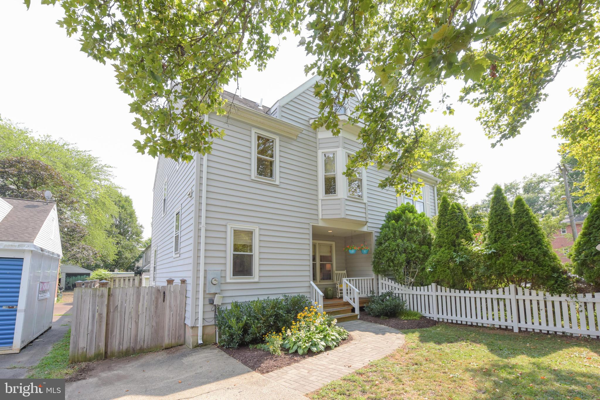 DEL RAY - Residential