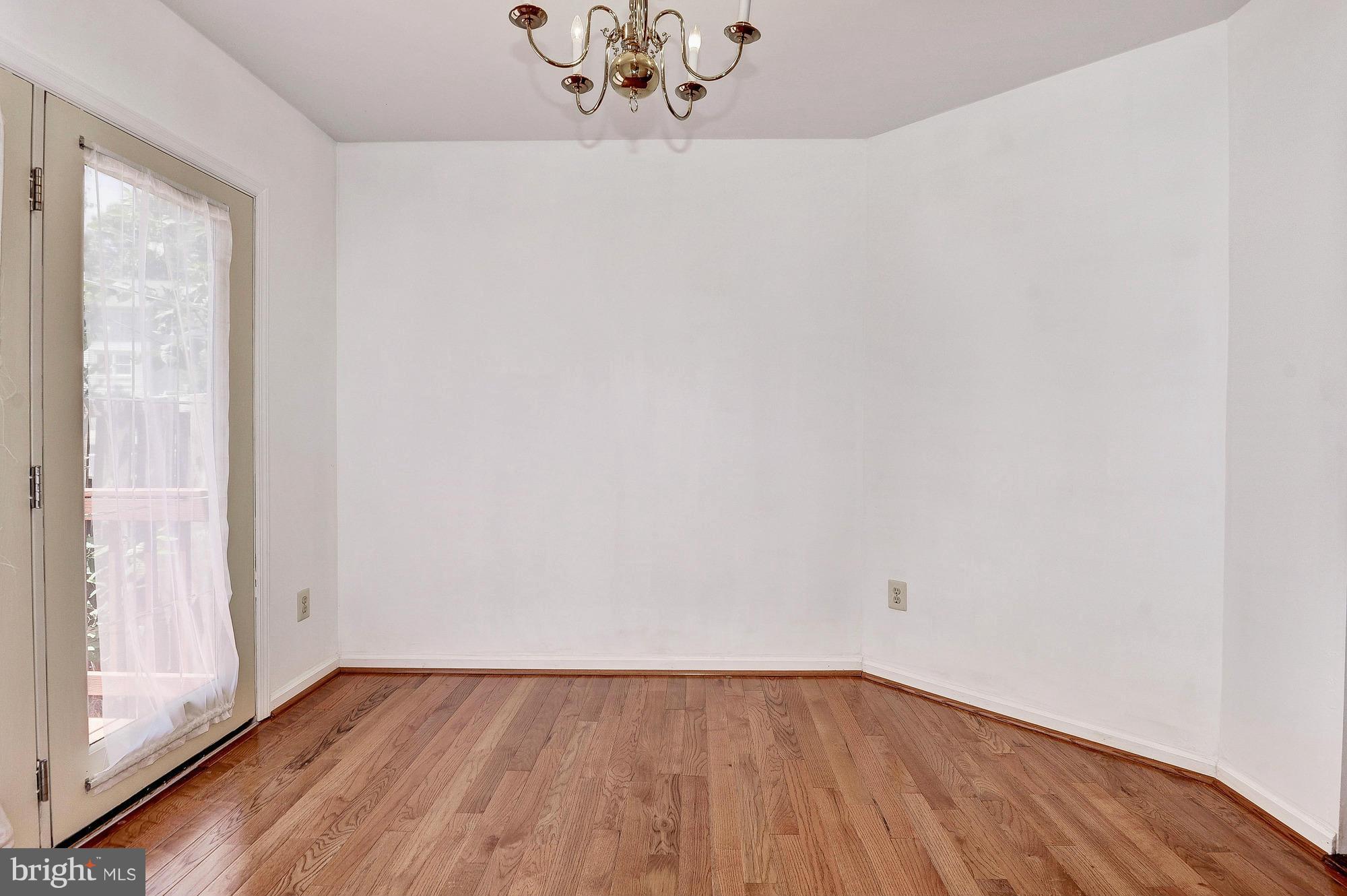 WOODSTONE - Residential