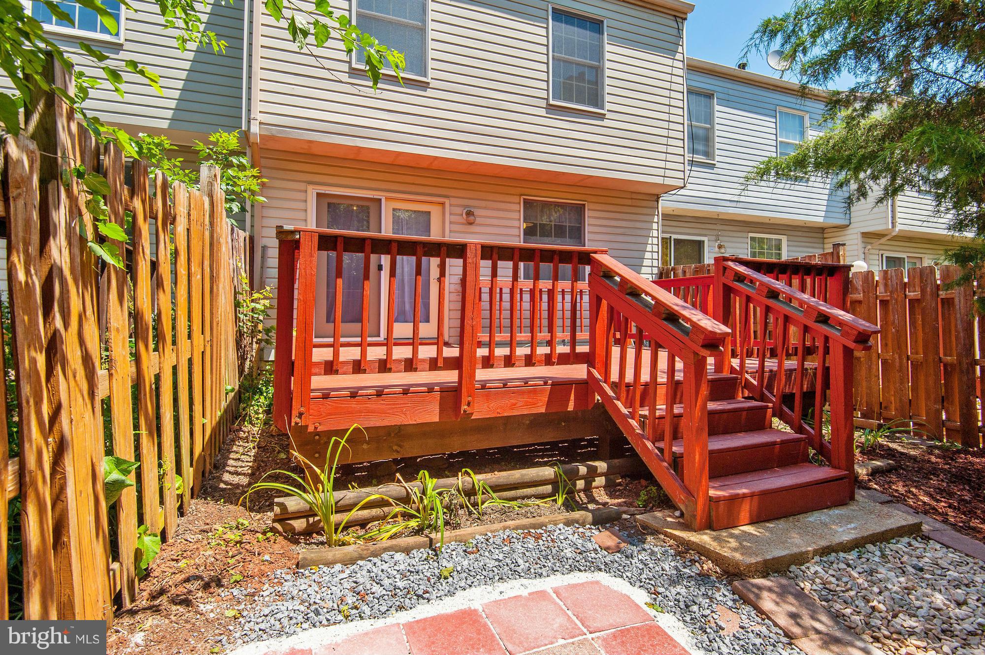 WOODSTONE - Residential