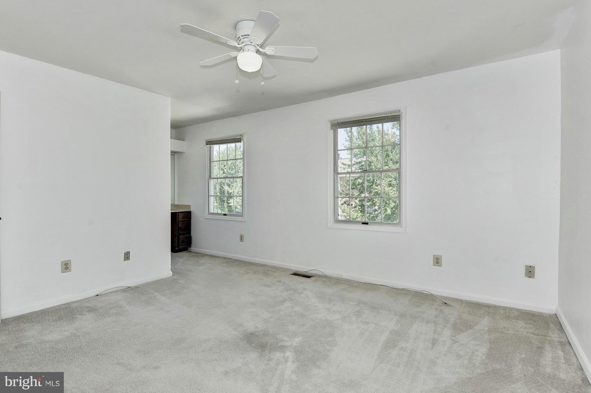 WOODSTONE - Residential