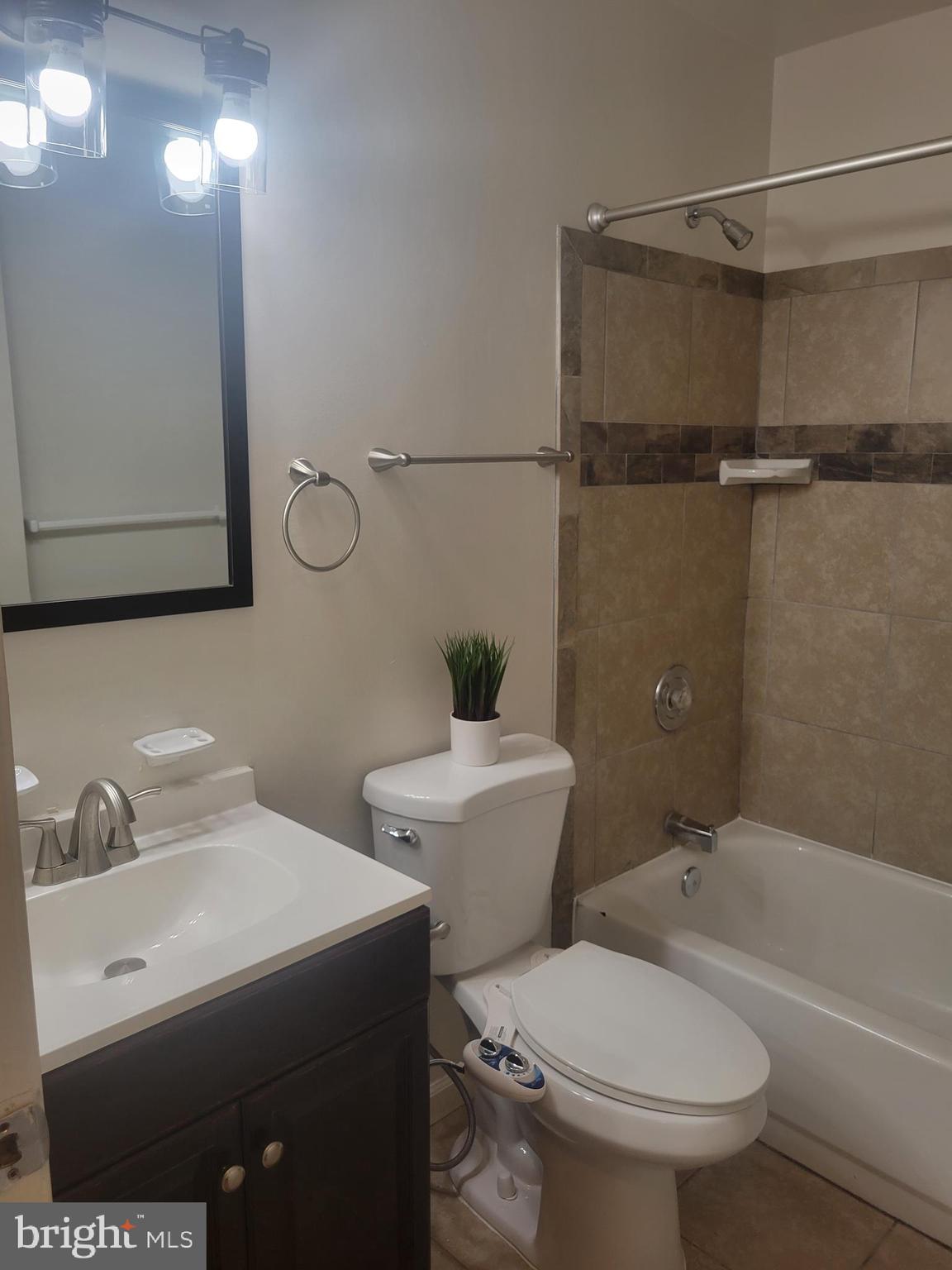 COLUMBIA PARK - Residential