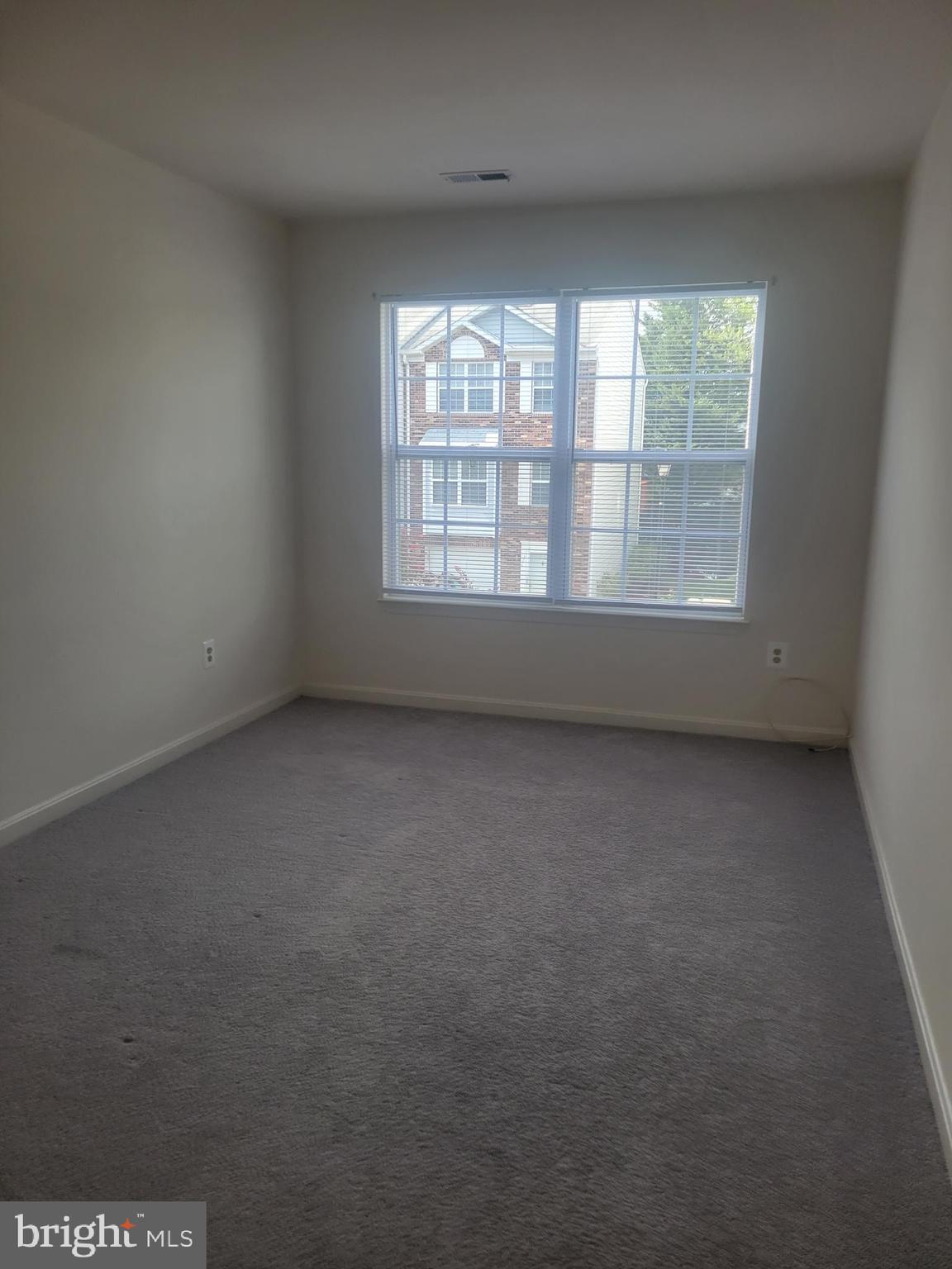 COLUMBIA PARK - Residential