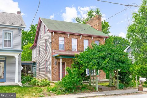 Photo of 9 Stevens Road, Stevens, PA 17578 (MLS # PALA2053002)