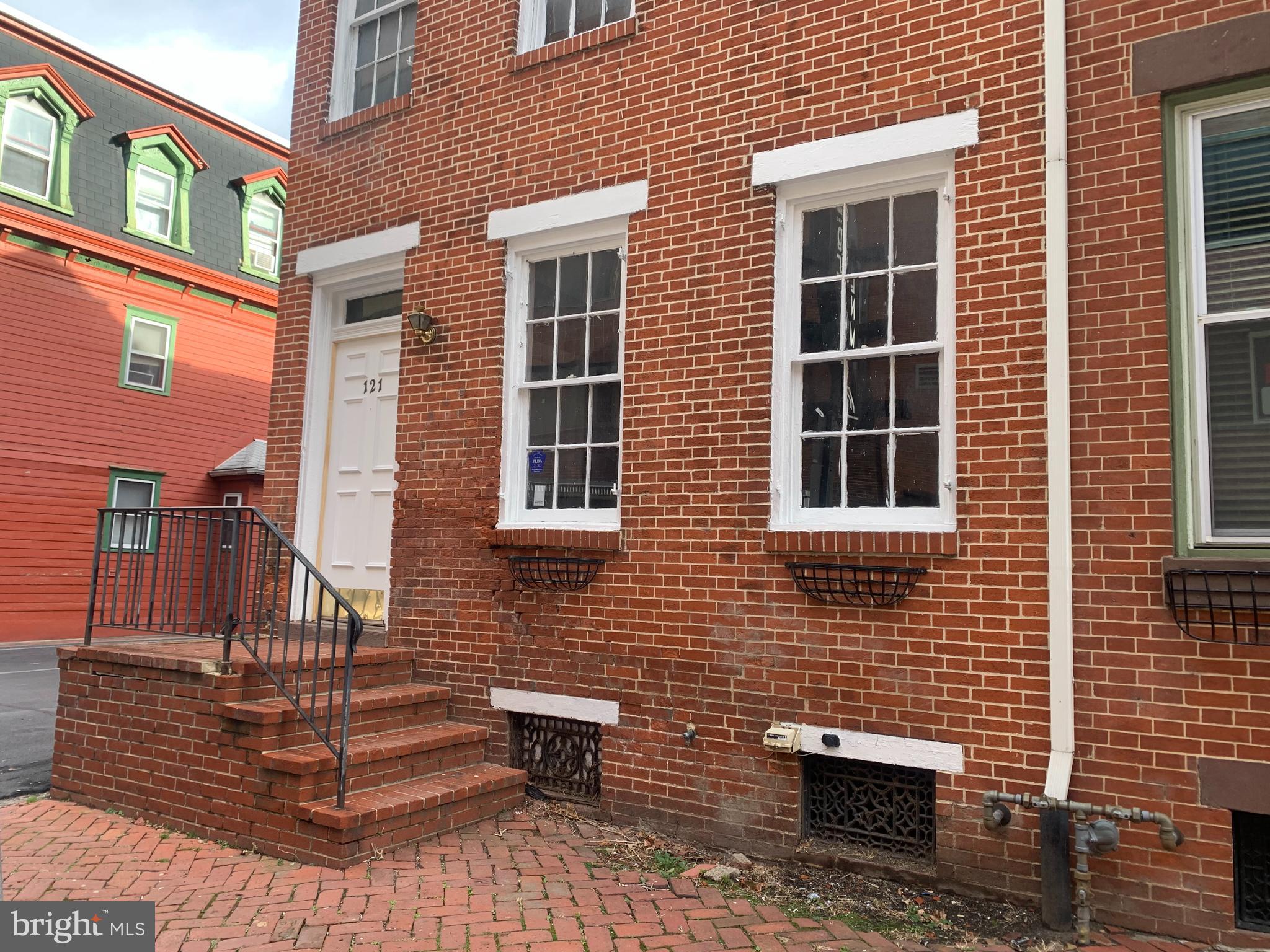 HARRISBURG HISTORIC DISTR - Residential Income