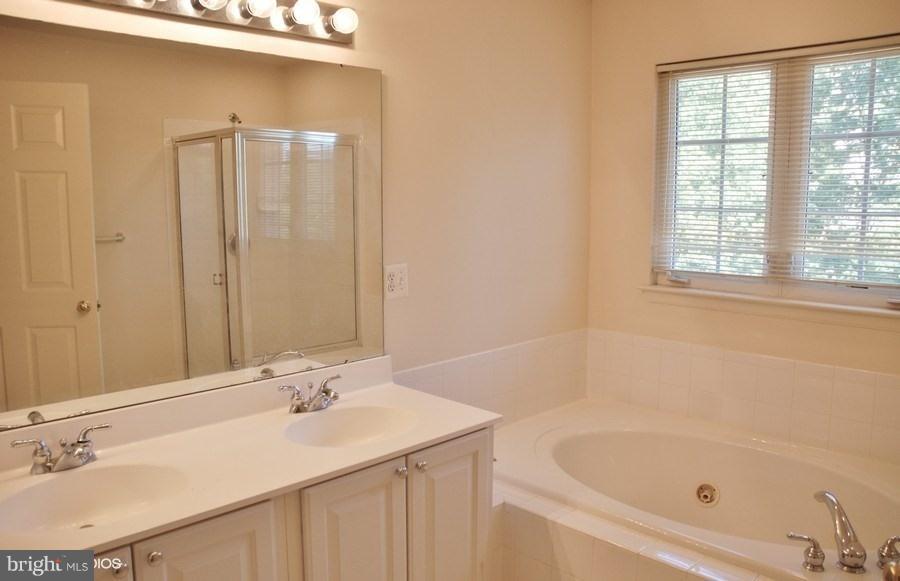 BCKGHM CND@OWGS MS NW TN - Residential