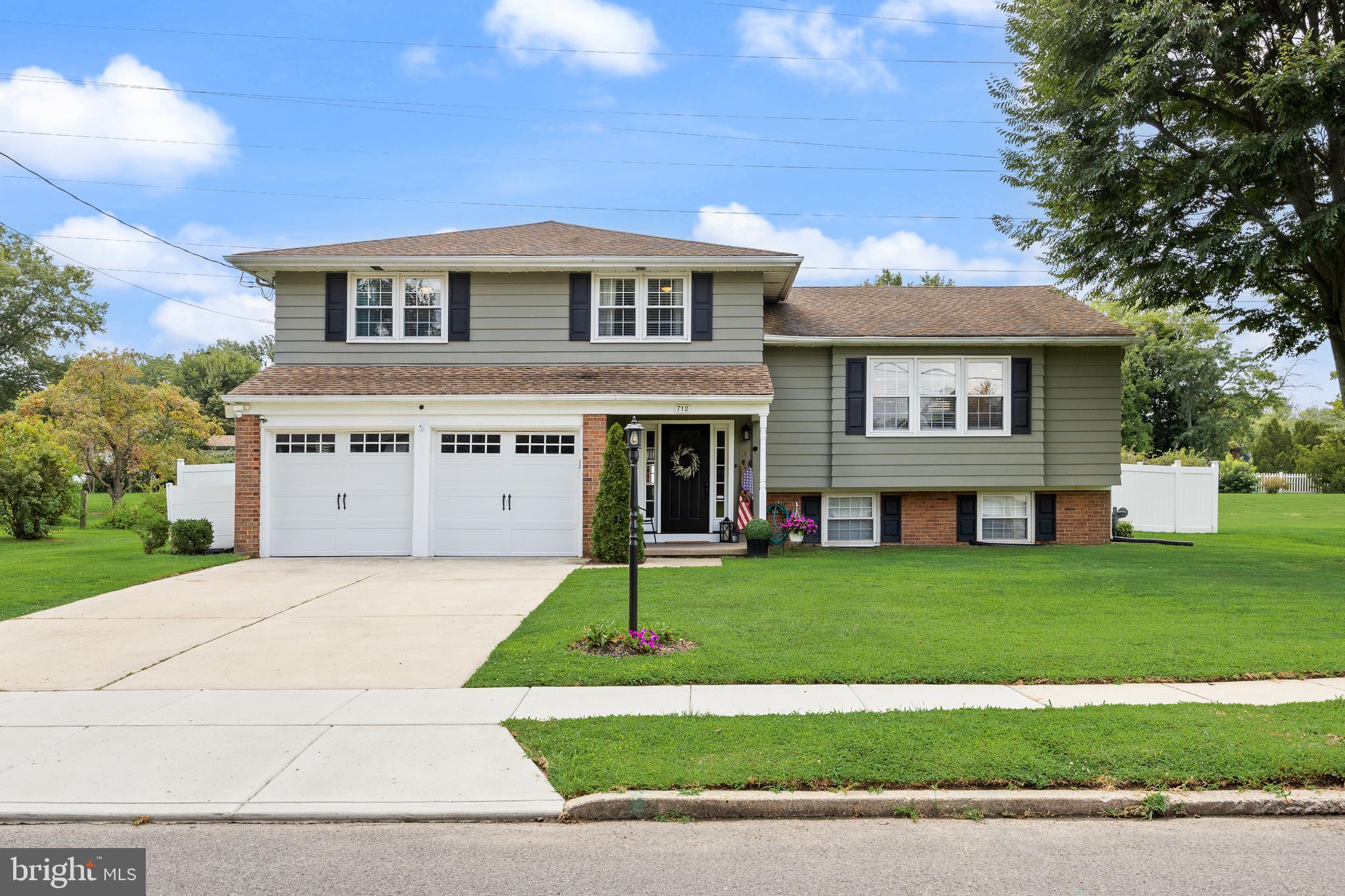 712 HILLTOP ROAD