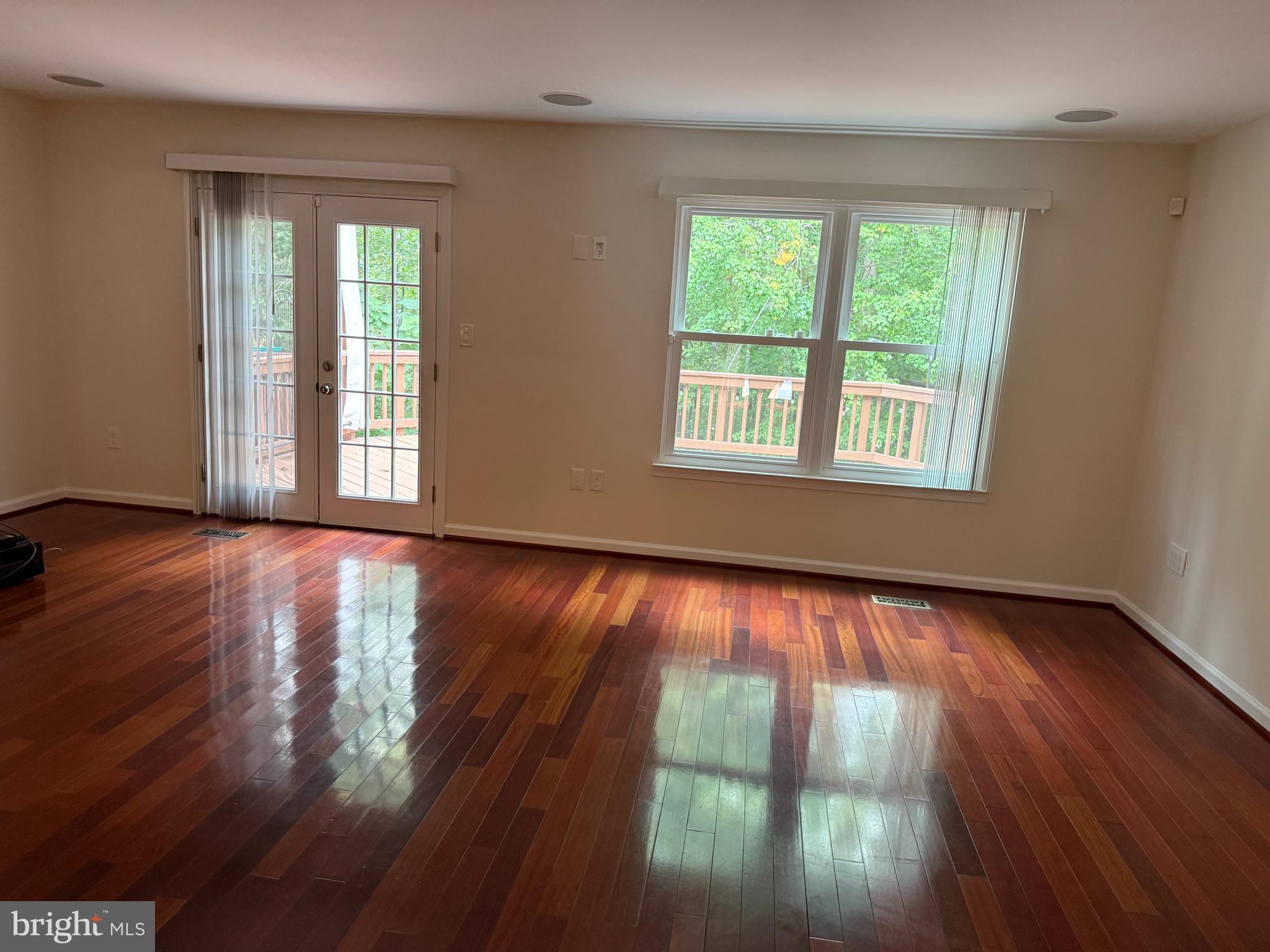 CHURCHILL TOWN SECTOR - Residential