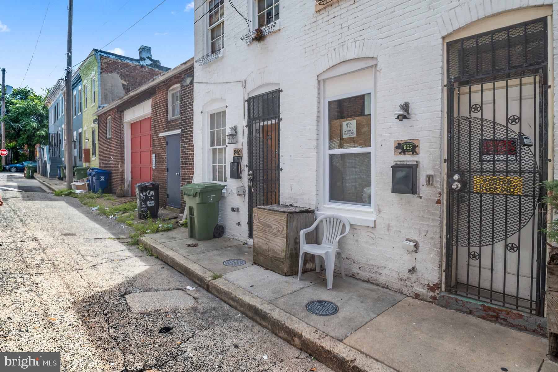 865 REINHART STREET
