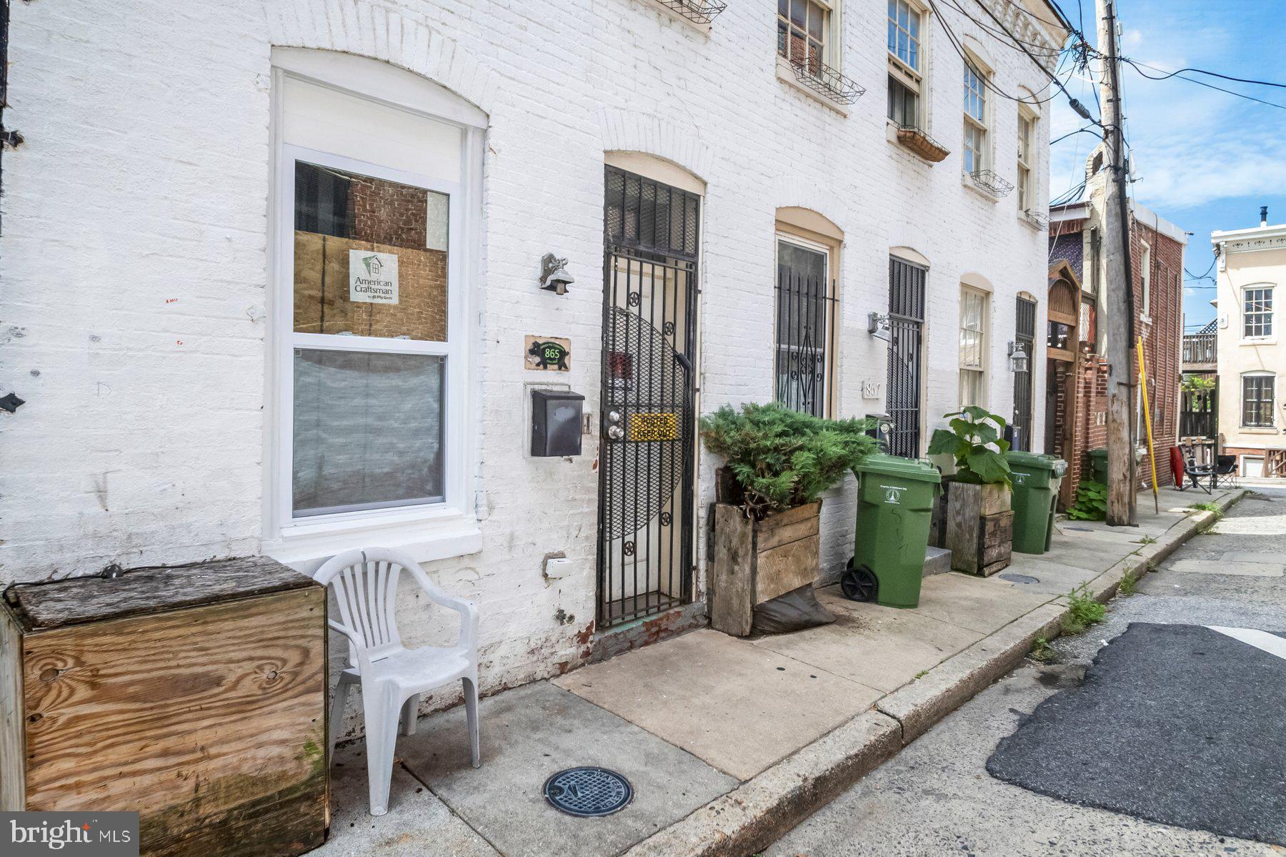 865 REINHART STREET